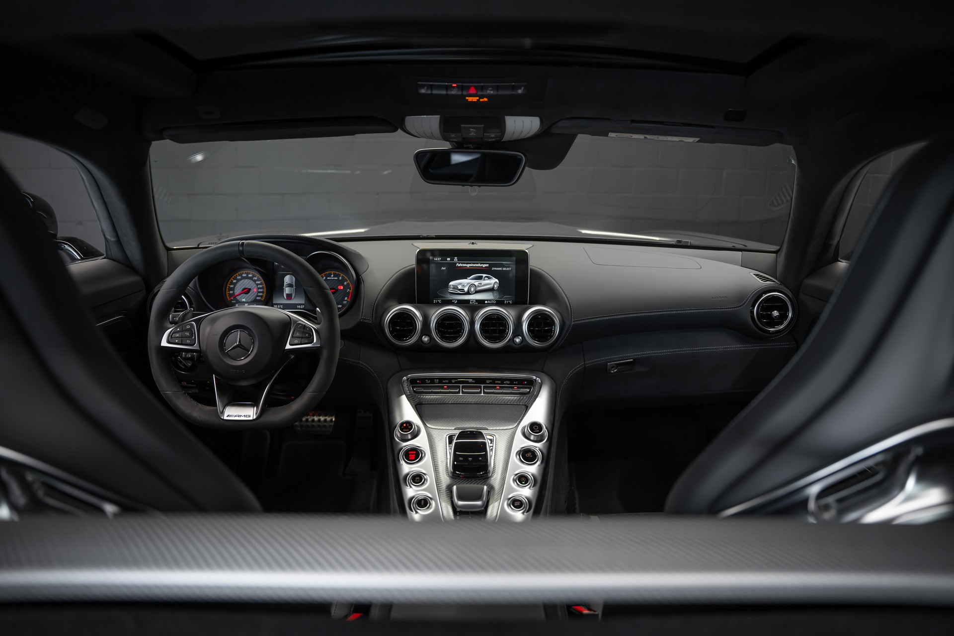 MERCEDES-BENZ AMG GT C Speedshift DCT / Ohne OPF / CH Auto / Gratis Service / Carbon Keramik Bremsen / Burmester / Top Ausstattung /-image-8
