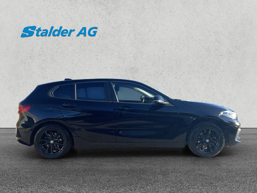 BMW 118i-image-6