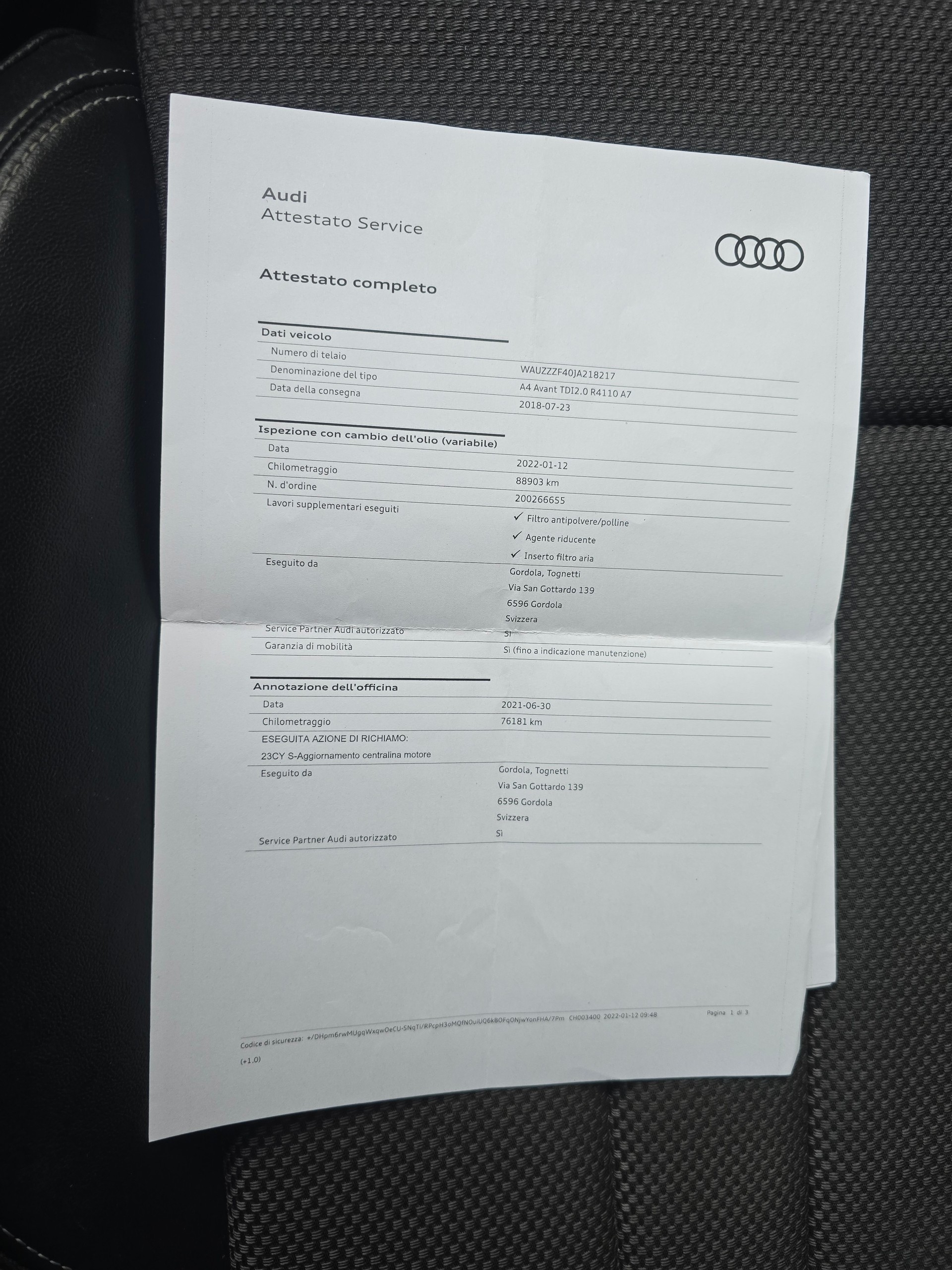 AUDI A4 Avant 2.0 TDI Design S-tronic-image-24