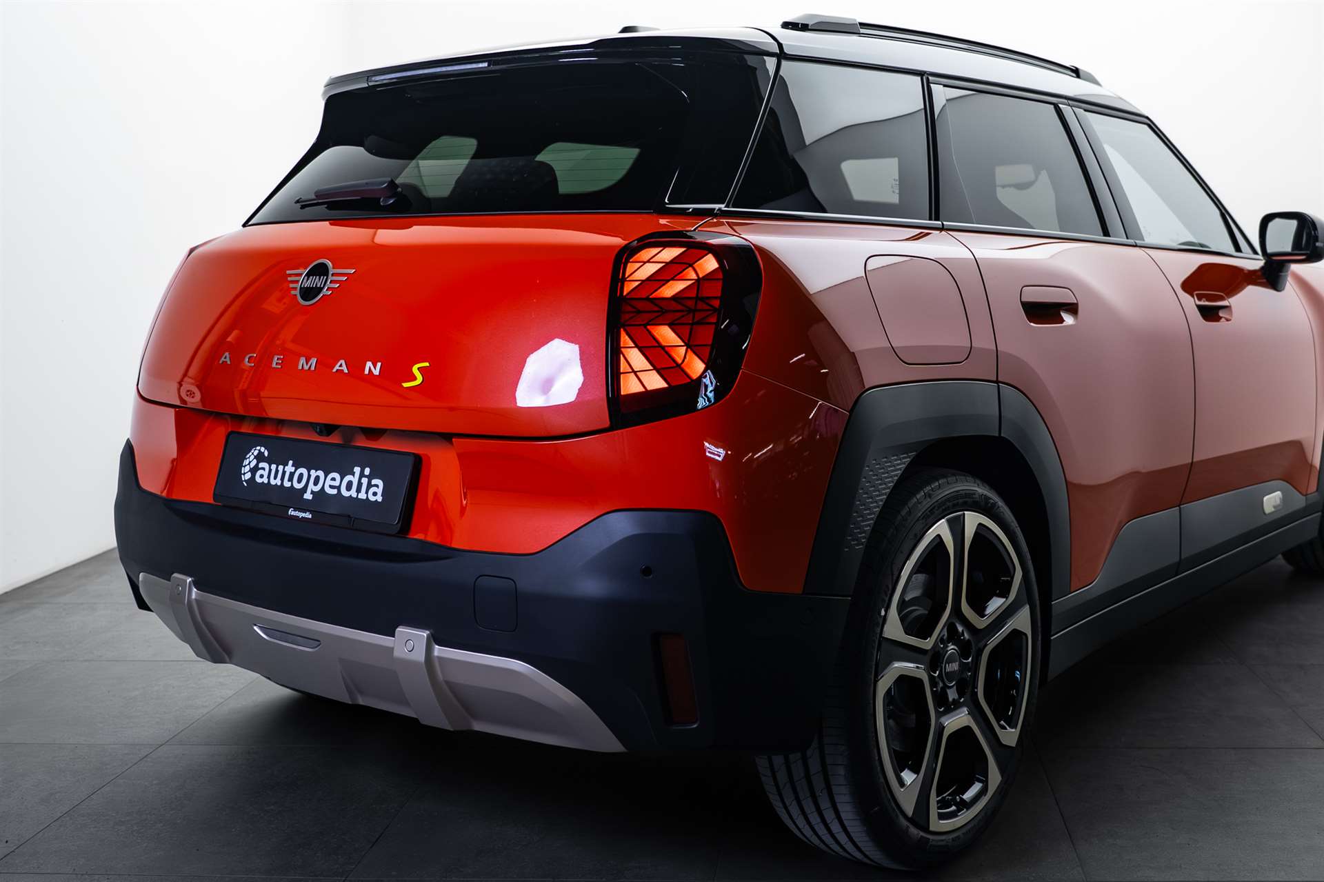 MINI Aceman SE 49.2kWh 384KM-image-5
