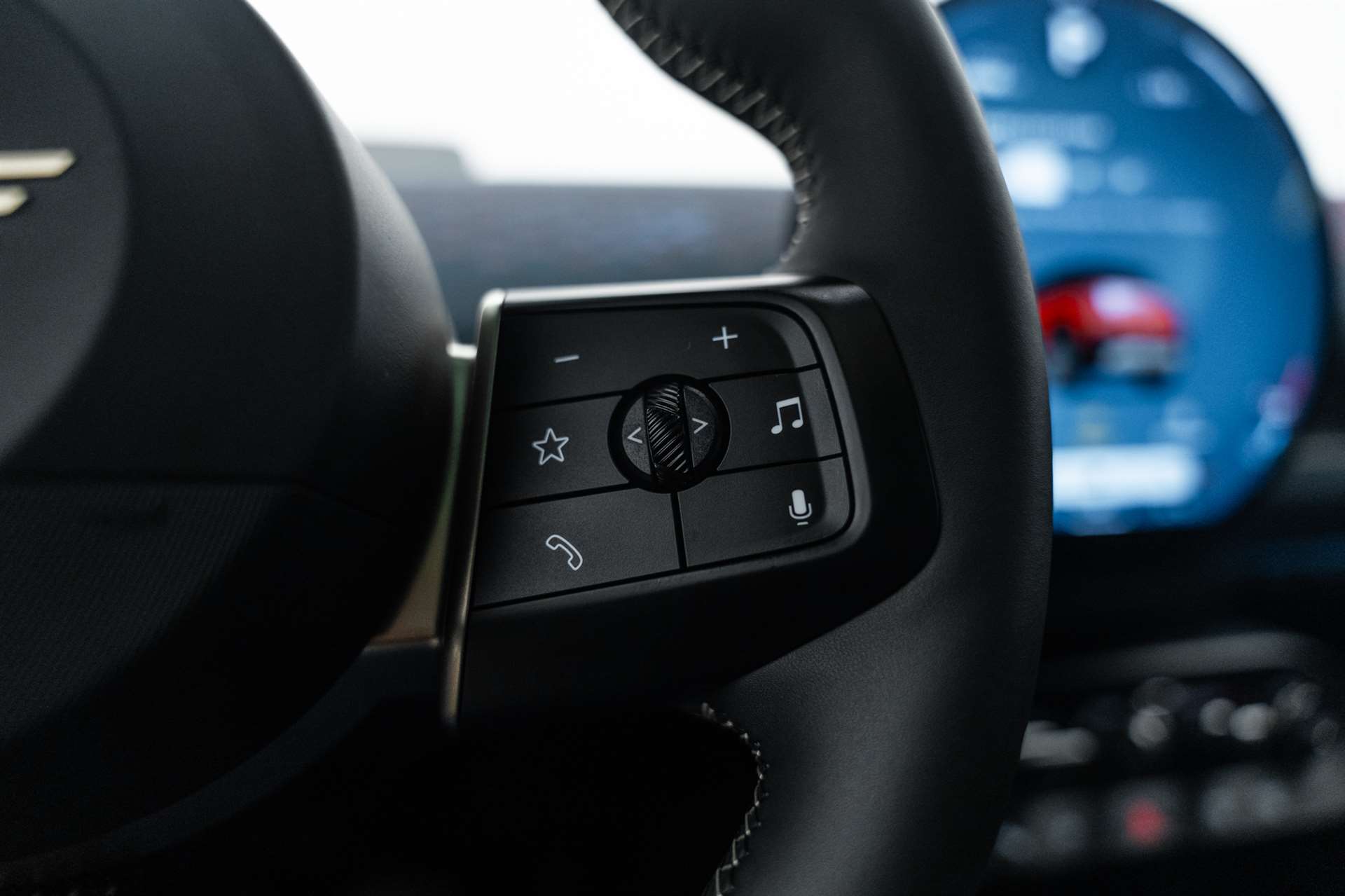MINI Aceman SE 49.2kWh 384KM-image-17