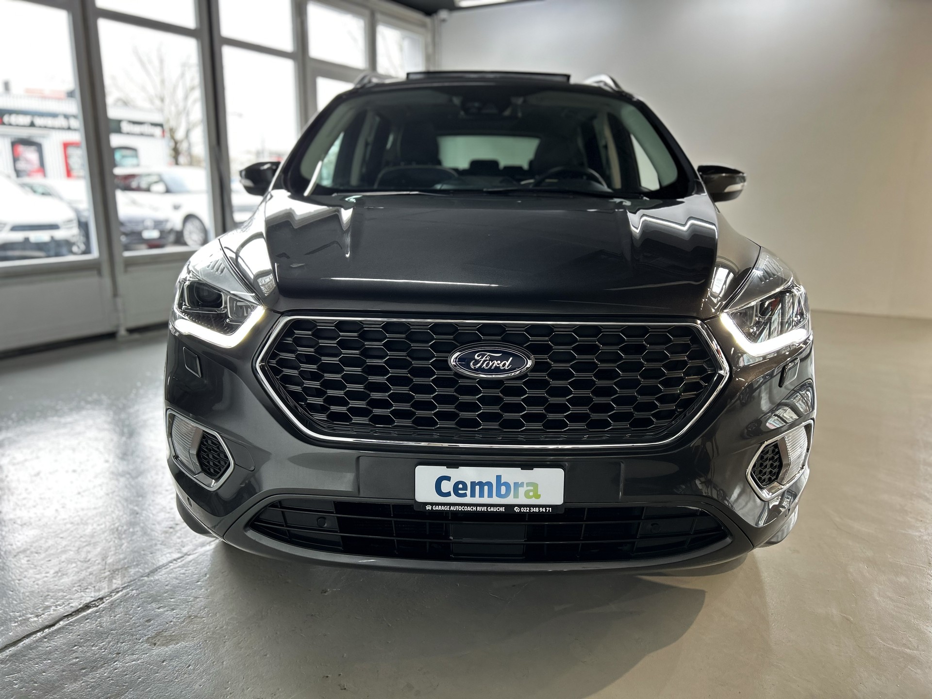 FORD Kuga 1.5 SCTi Vignale 4WD Automatic-showroom-element-3
