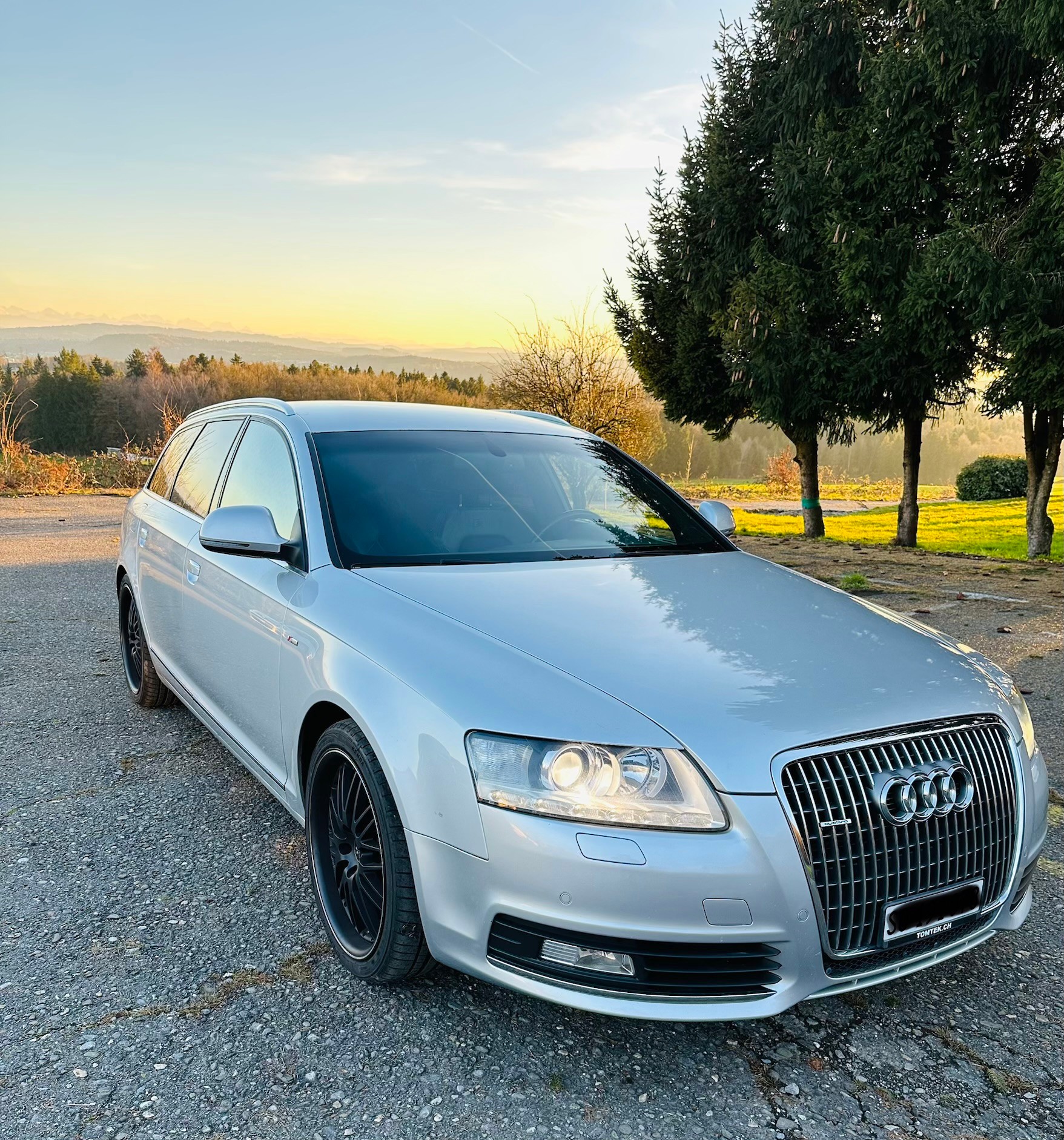 AUDI A6 Avant 3.0 V6 TDI quattro tiptronic (S-line)-image-0