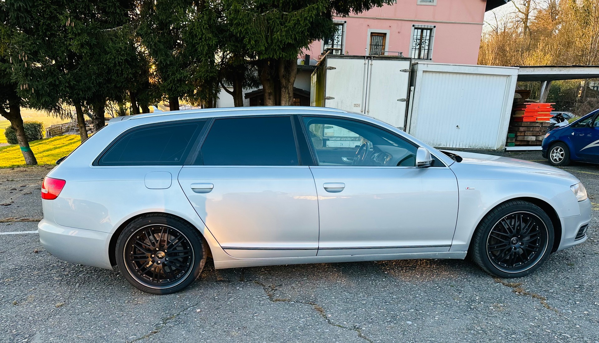 AUDI A6 Avant 3.0 V6 TDI quattro tiptronic (S-line)-image-2