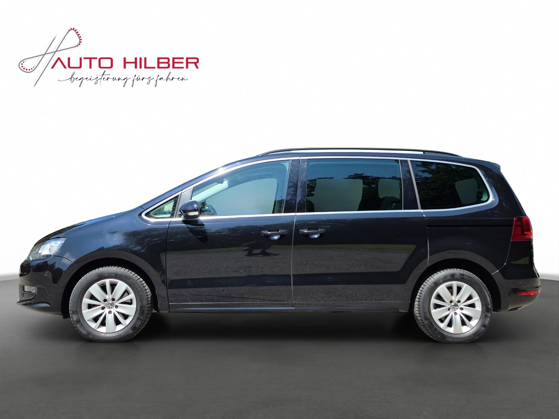 VW Sharan 2.0 TDI BMT Comfortline DSG-image-2