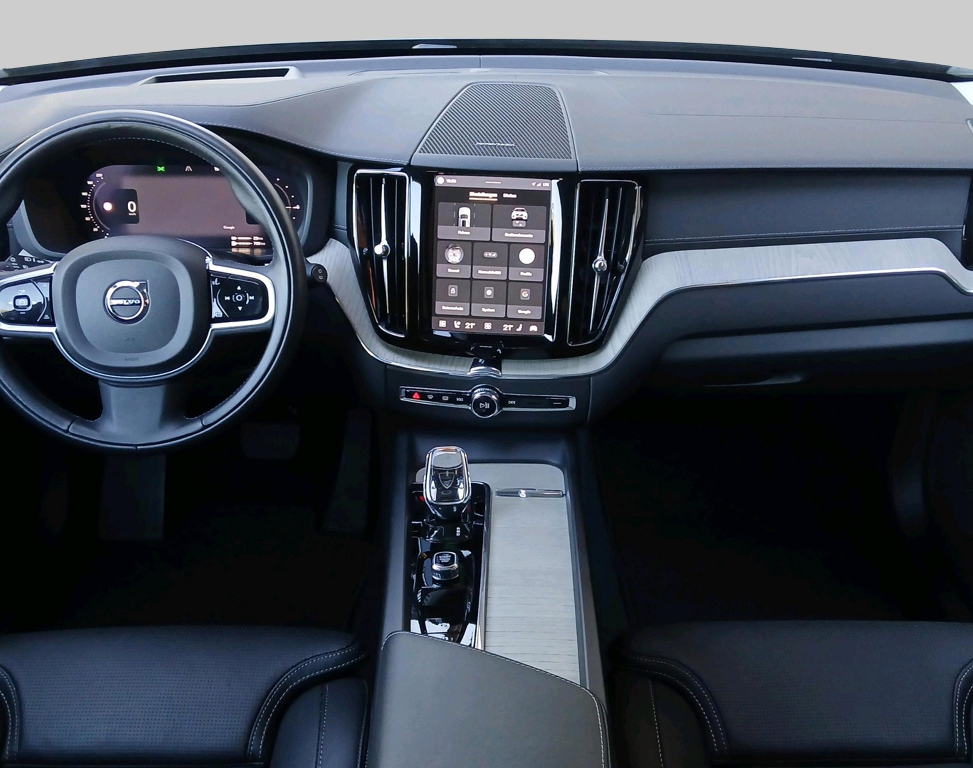VOLVO XC60 T6 eAWD Inscription-image-5
