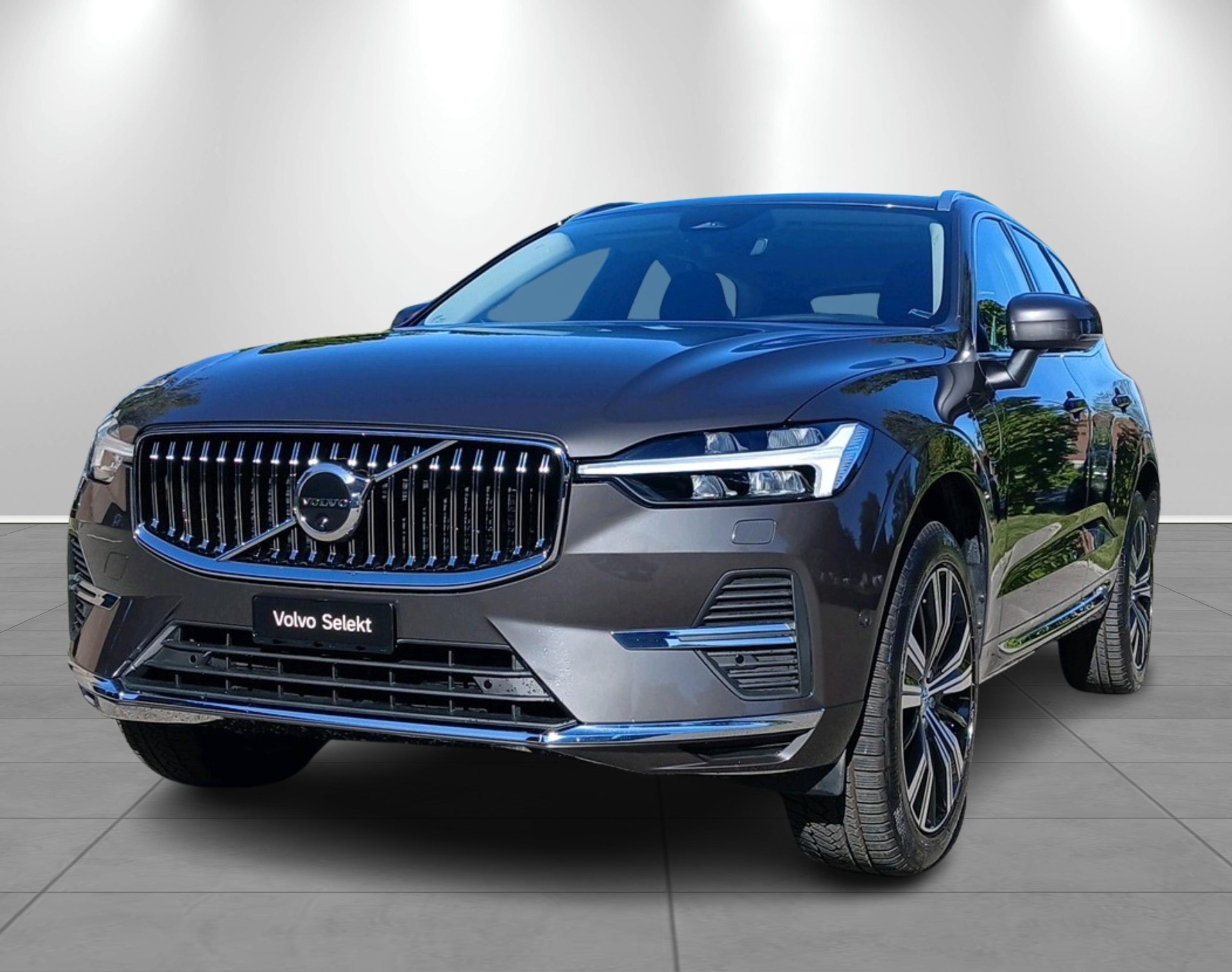 VOLVO XC60 T6 eAWD Inscription-image-0