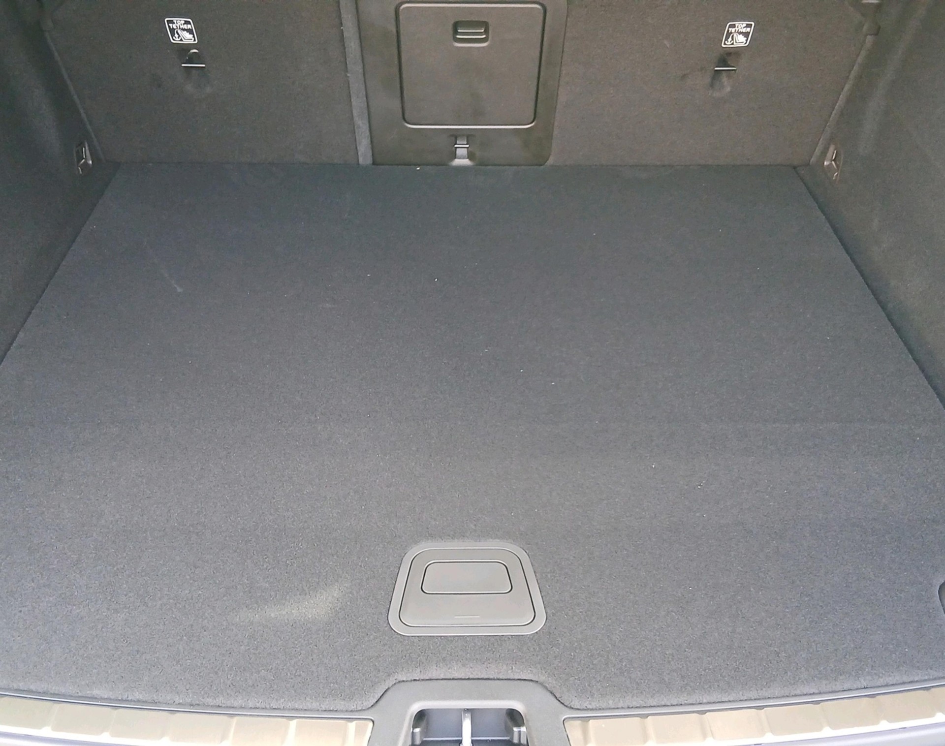 VOLVO XC60 T6 eAWD Inscription-image-5