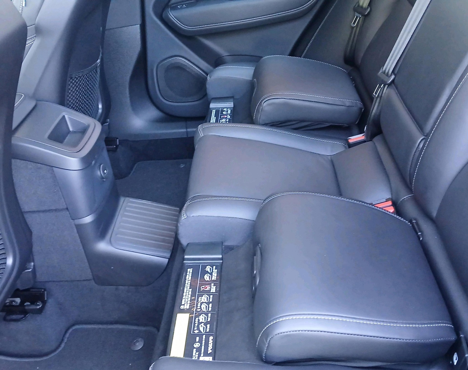 VOLVO XC60 T6 eAWD Inscription-image-20
