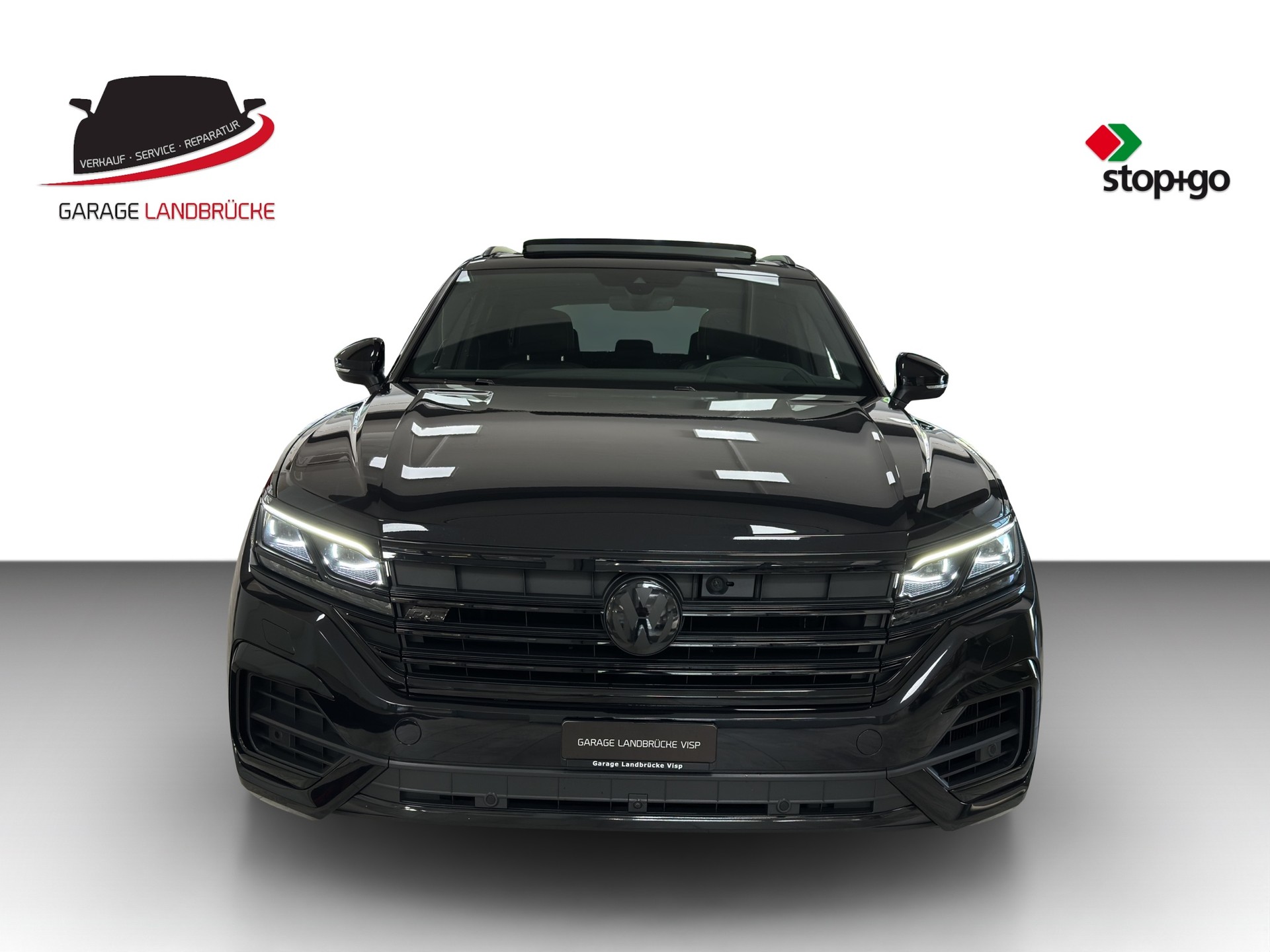 VW Touareg 3.0 TDI R Line Tiptronic-image-2