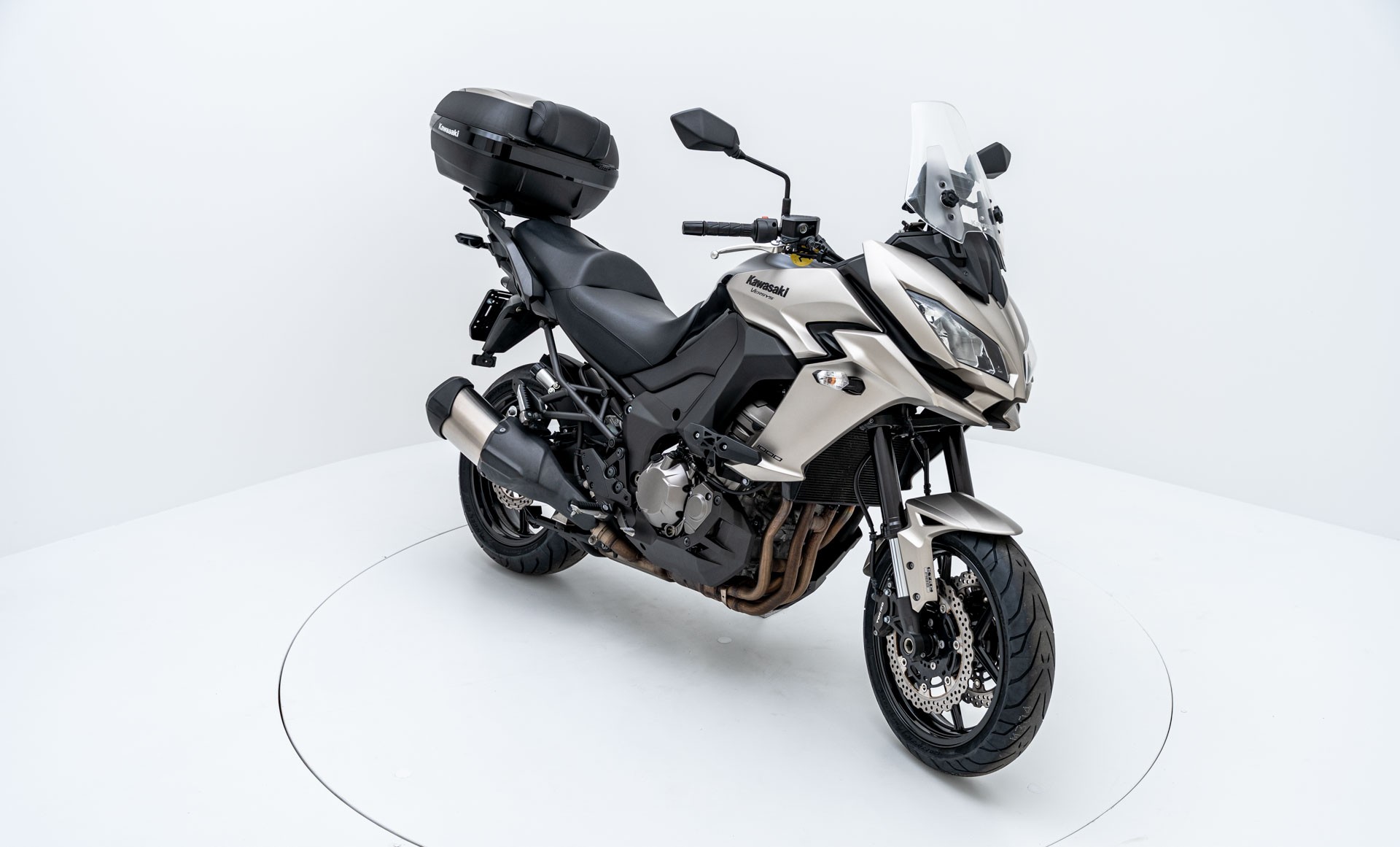 KAWASAKI Versys 1000-showroom-element-1
