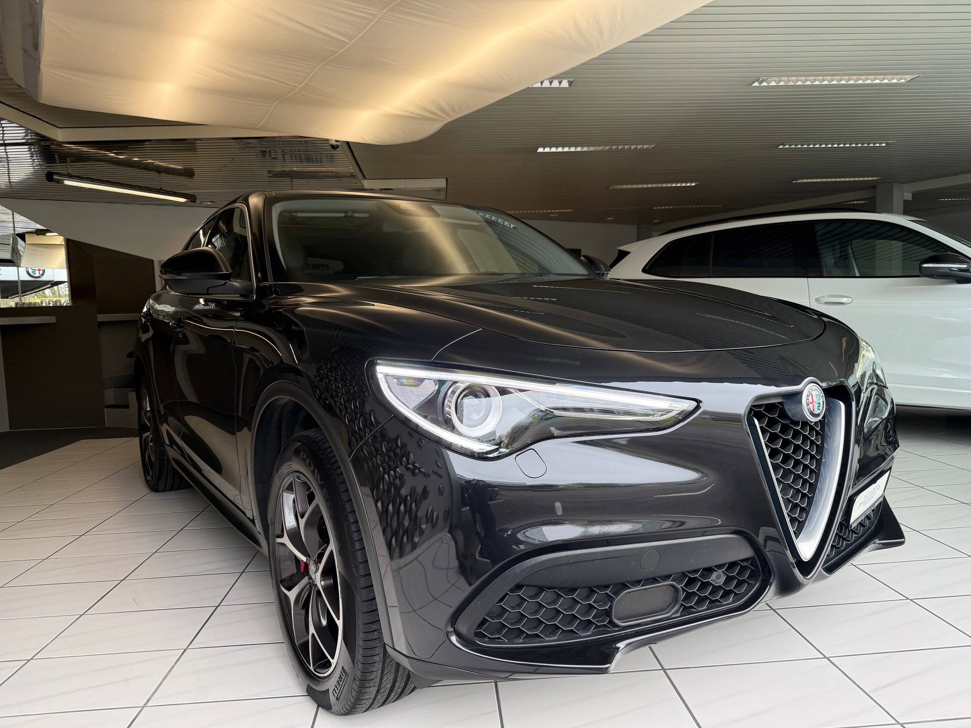 ALFA ROMEO Stelvio 2.0 Super Q4 Automatic-showroom-element-3