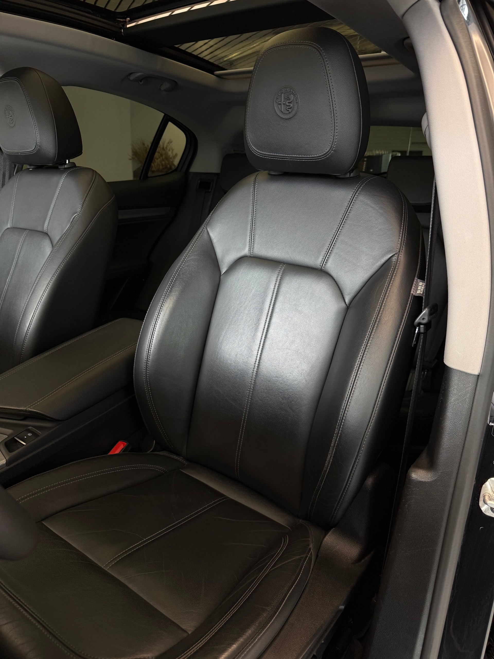 ALFA ROMEO Stelvio 2.0 Super Q4 Automatic-image-7