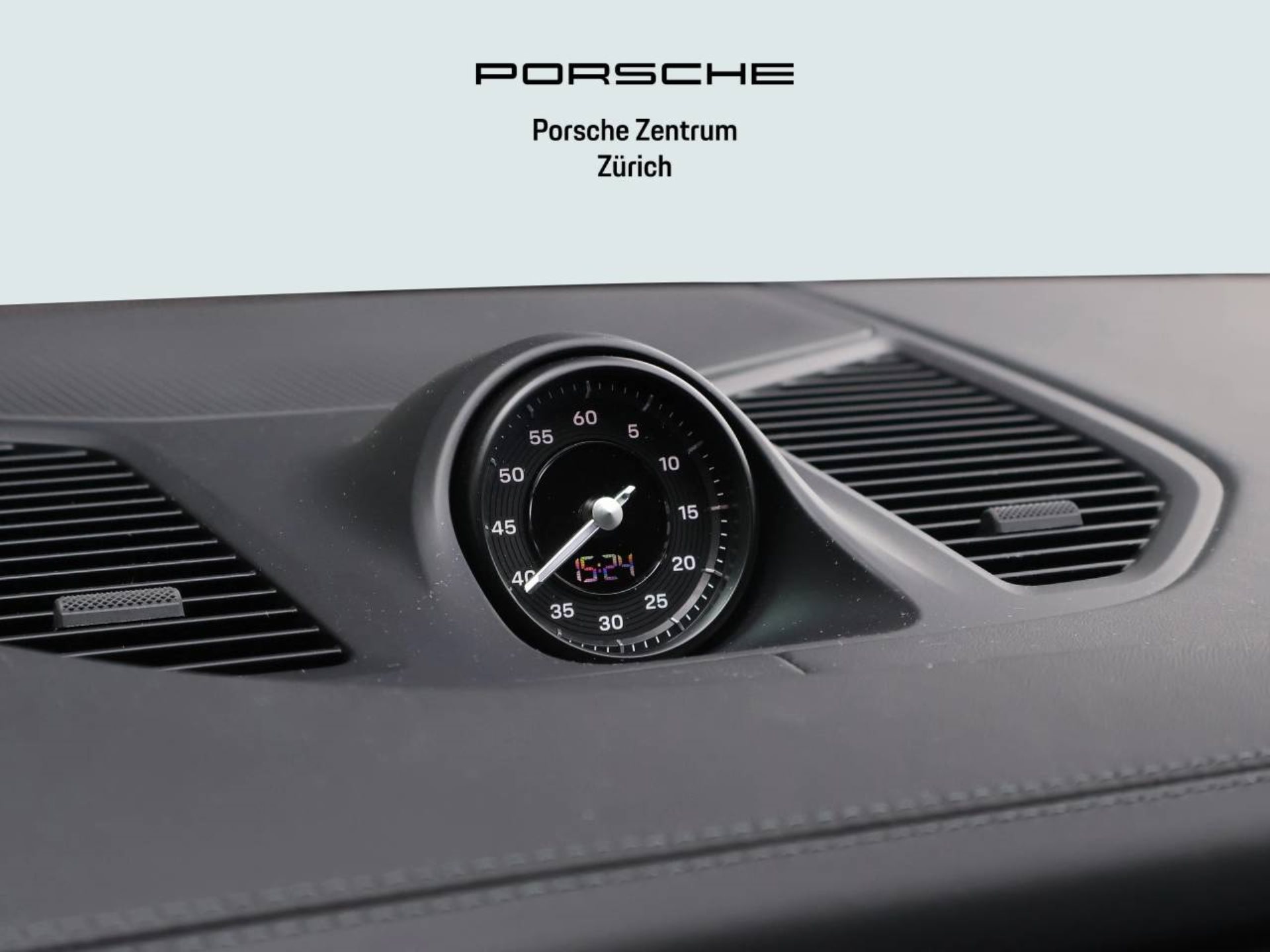 PORSCHE Cayenne GTS-image-21