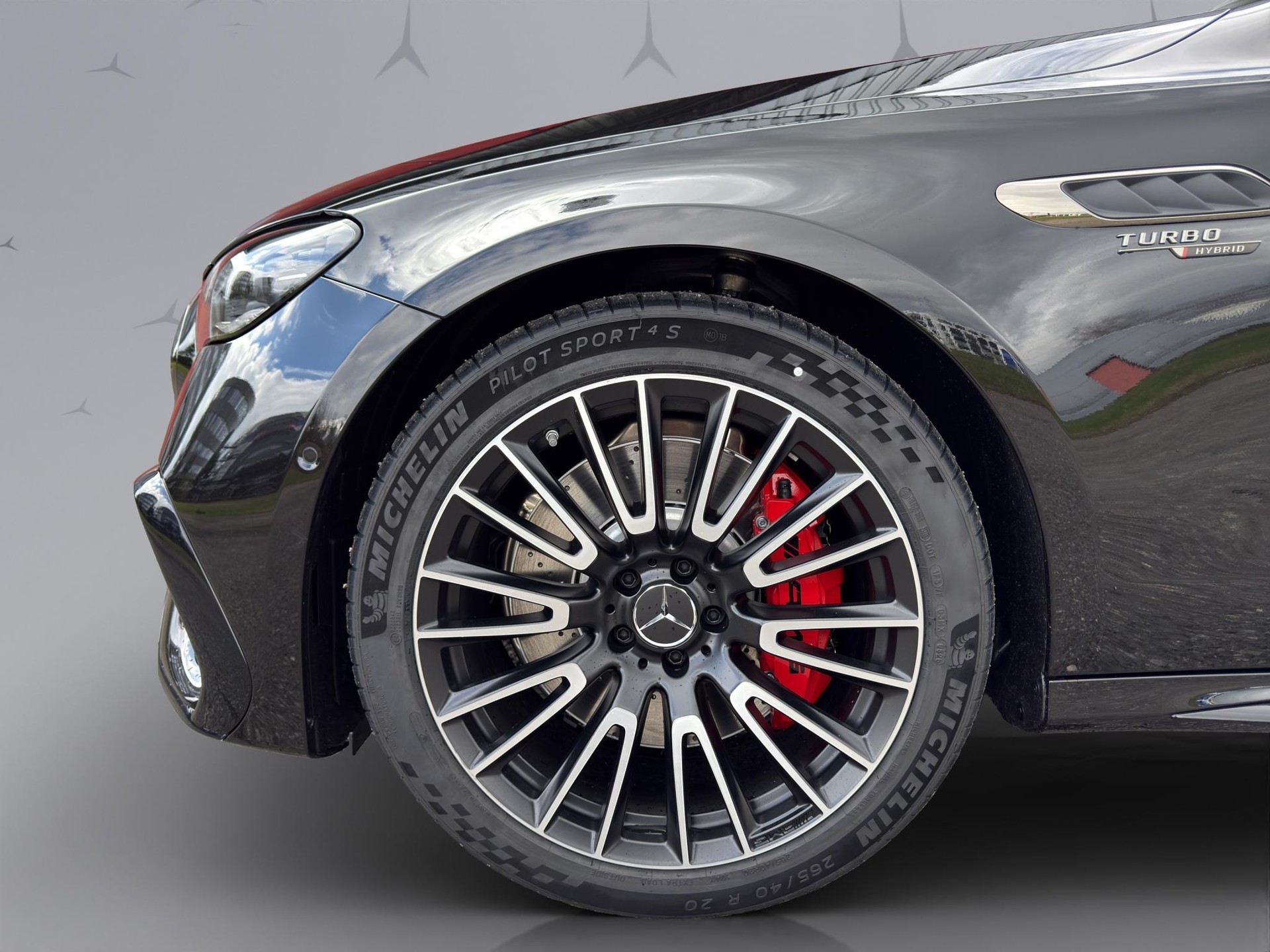 MERCEDES-BENZ E 53 Hybrid AMG 4matic+-image-3