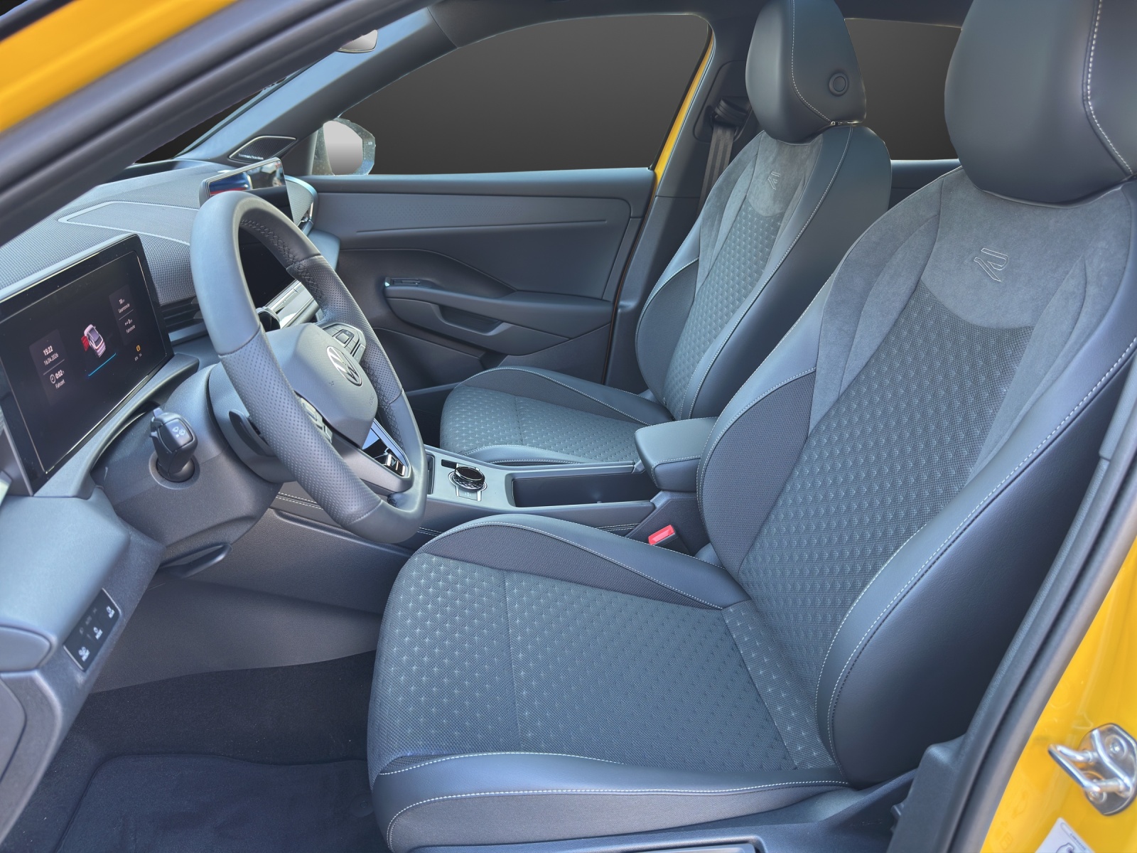 VW T-Roc 1.5 eTSI mHEV R-Line DSG-image-7
