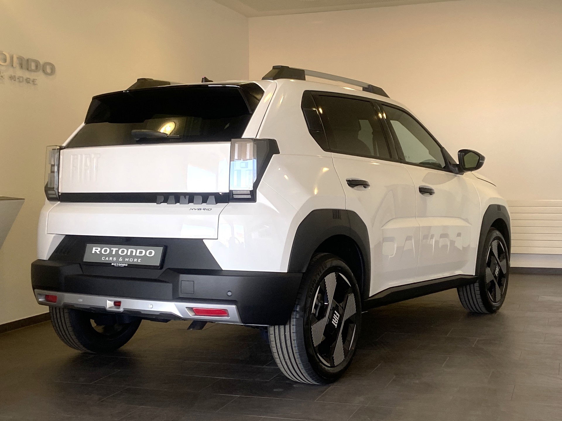 FIAT Grande Panda MHEV La Prima-showroom-element-1
