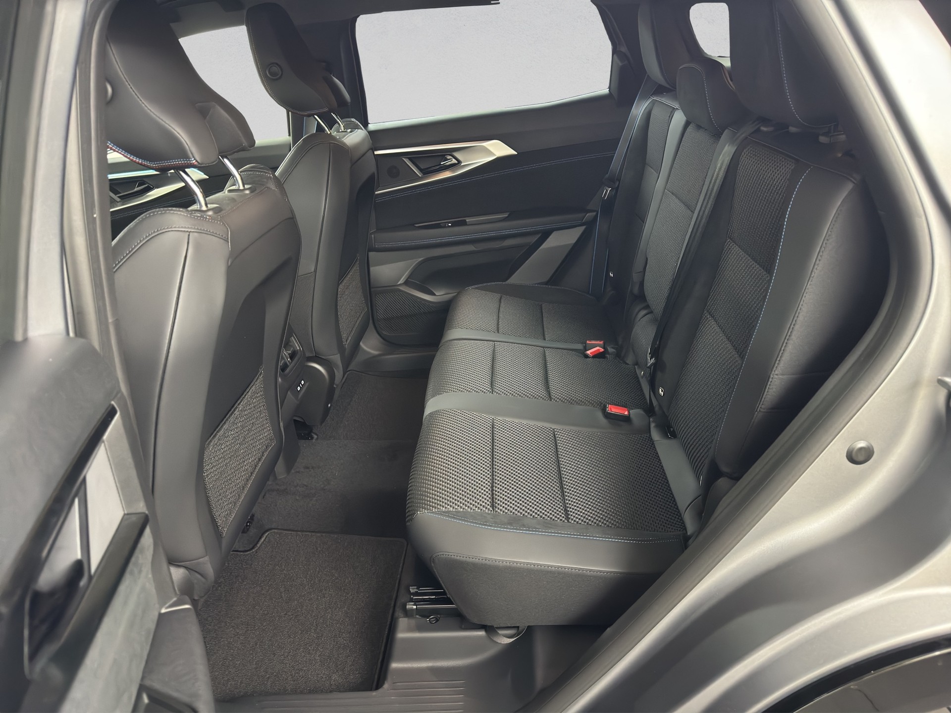 RENAULT Espace 1.2 E-Tech 200 Esprit Alpine 5-Sitze-image-9