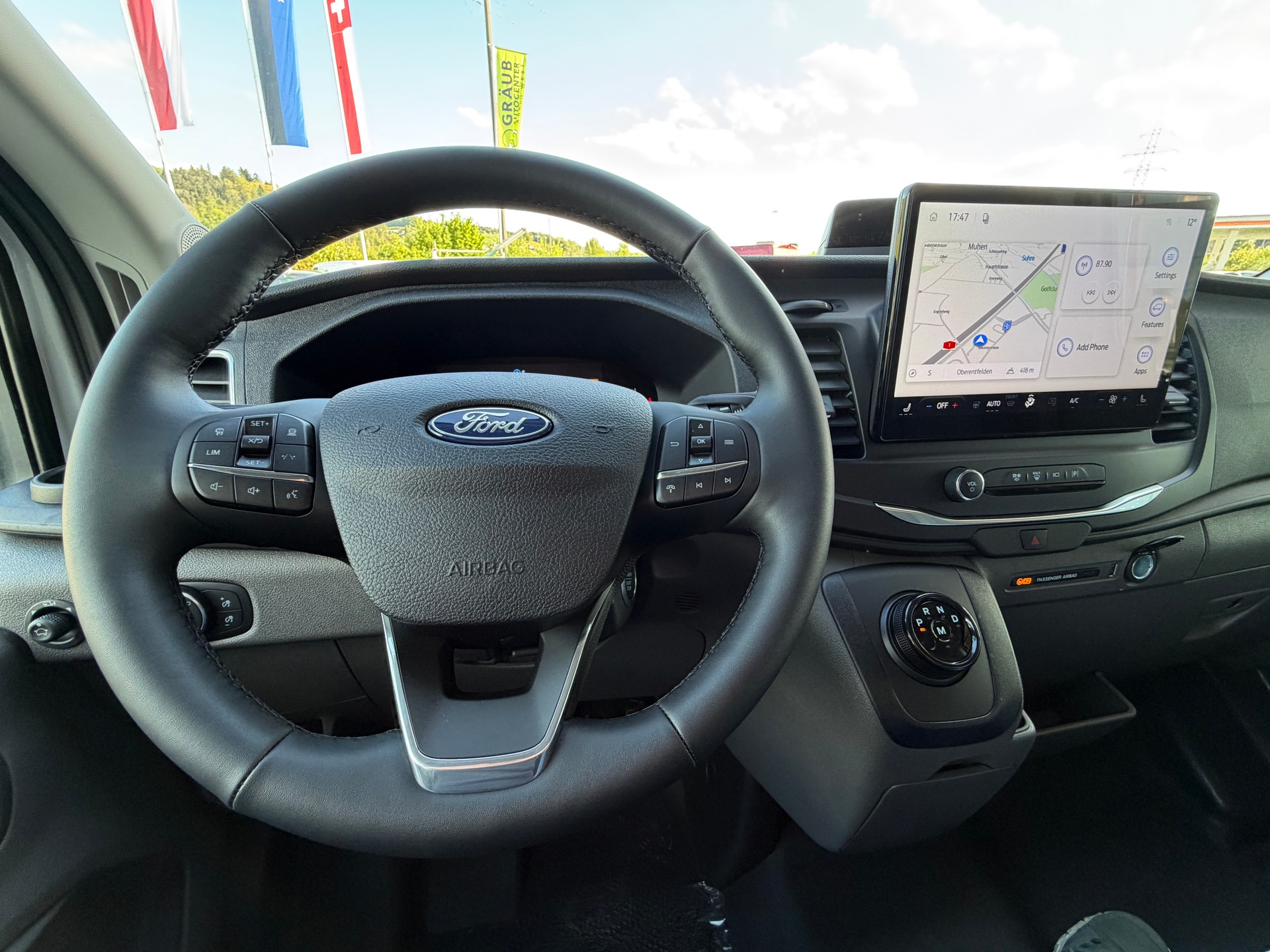 FORD Transit Van 350 L2 Trend 2.0 TDCi 130 FWD A-image-10