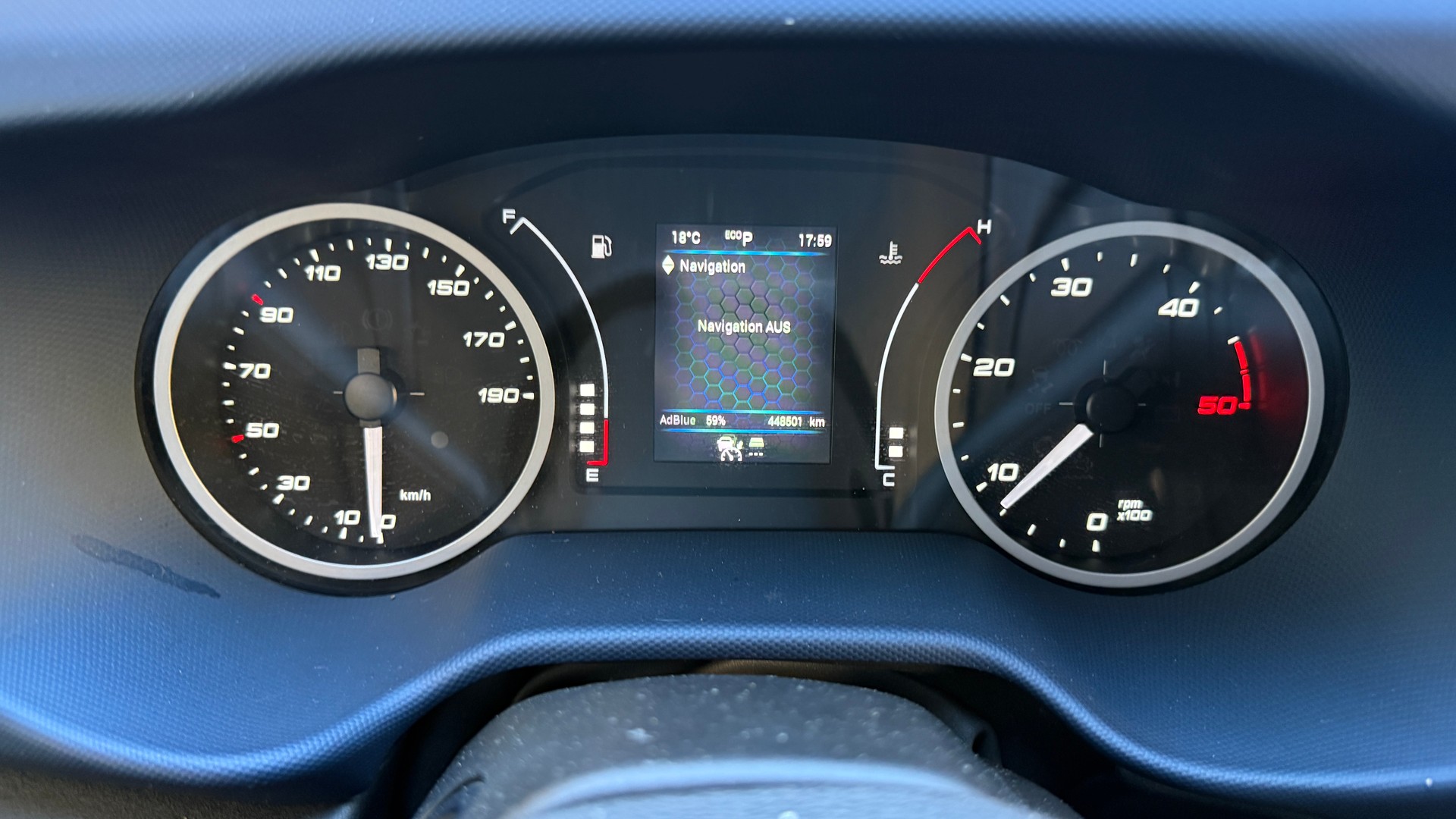 IVECO 35 S 16H A8 V mit Hebebühne ab MFK, ACC, Frontassistent, Rückfahrtkamera-image-21