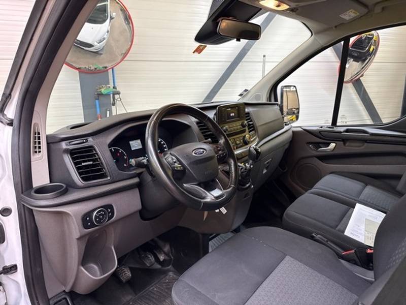 FORD Transit Custom Van 320 L1H1 Trend-image-7