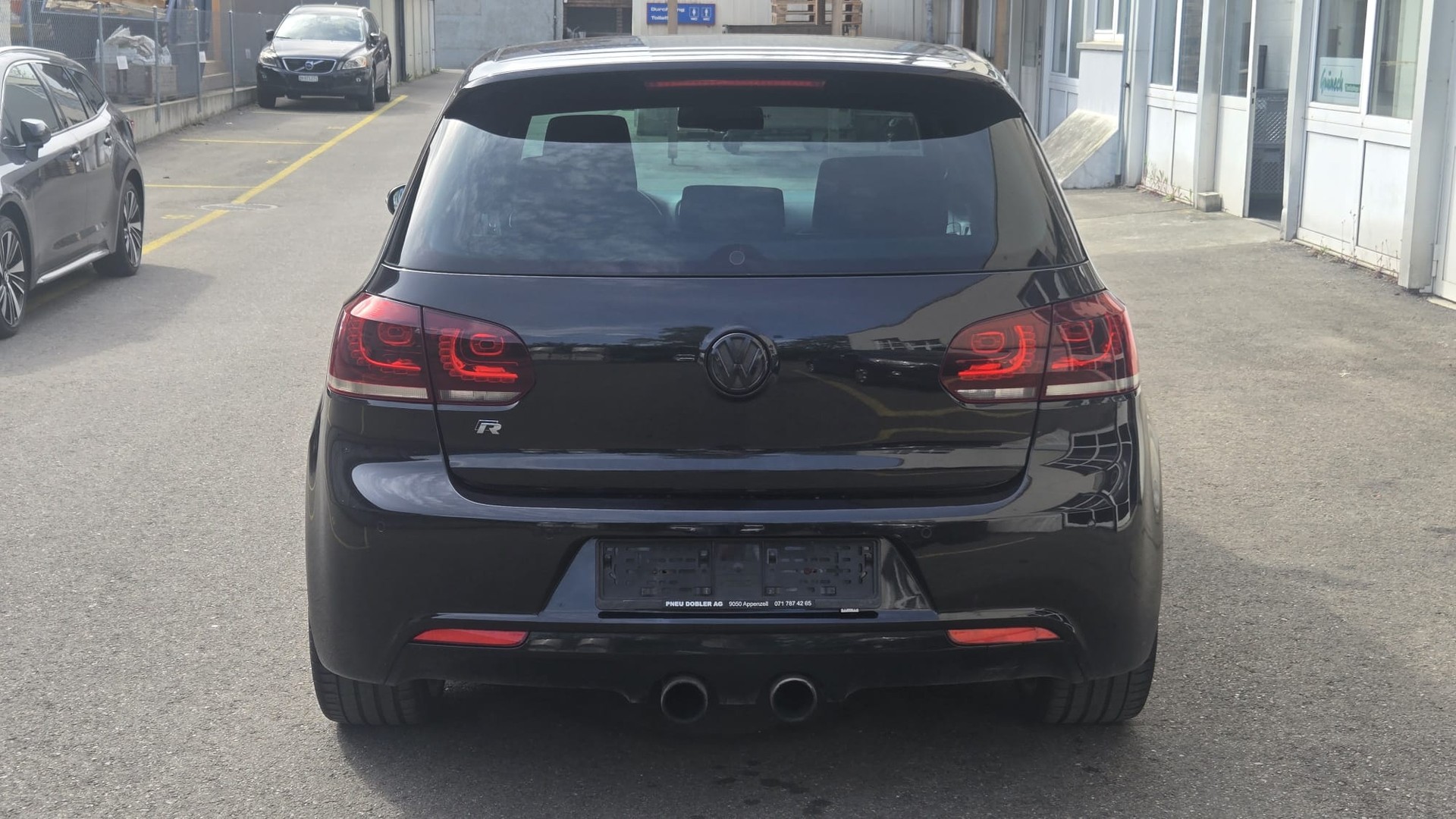 VW Golf 2.0 TSI R 4Motion DSG-image-6