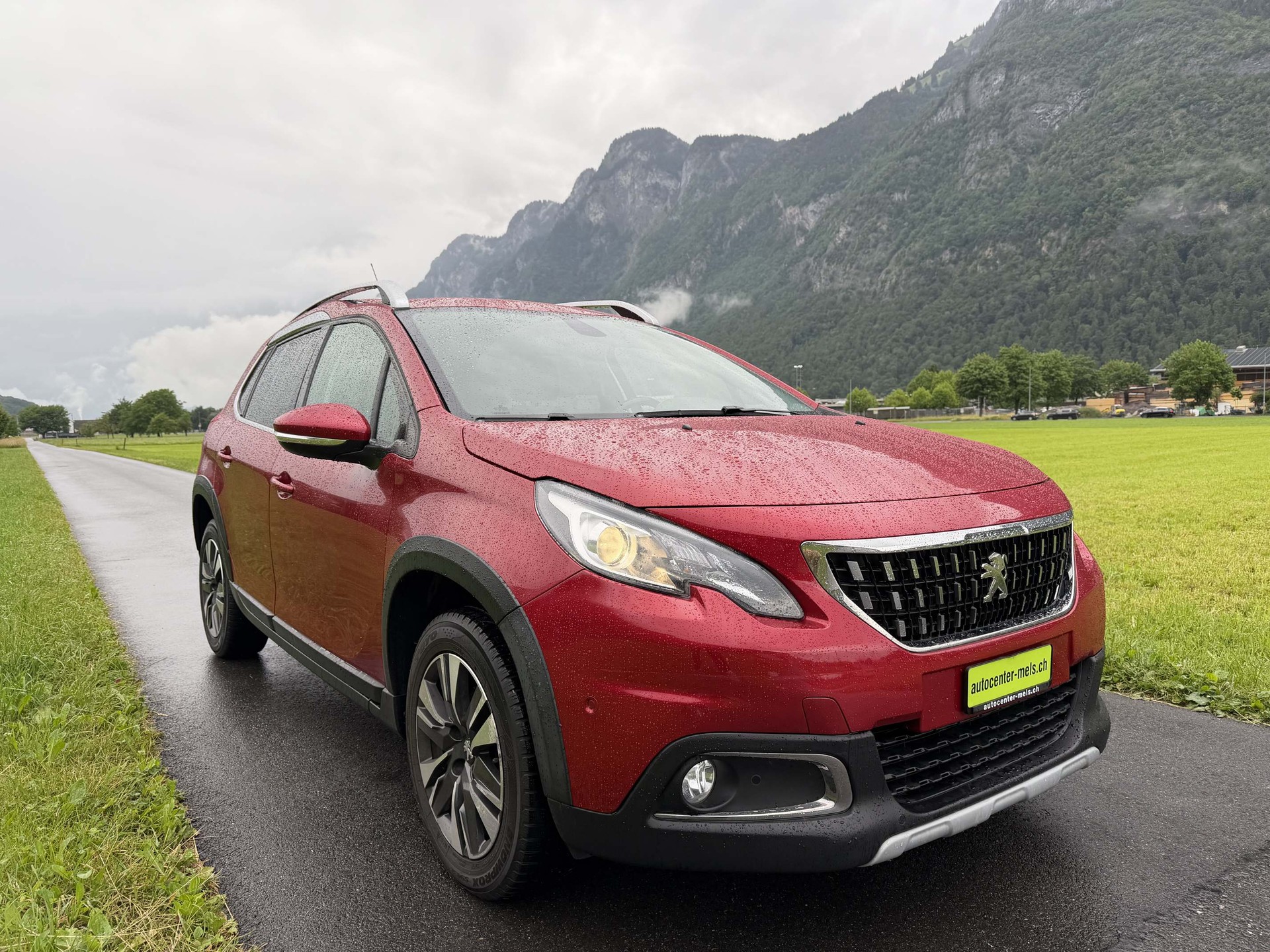 PEUGEOT 2008 1.2 PureTech 110 Allure S/S-image-0