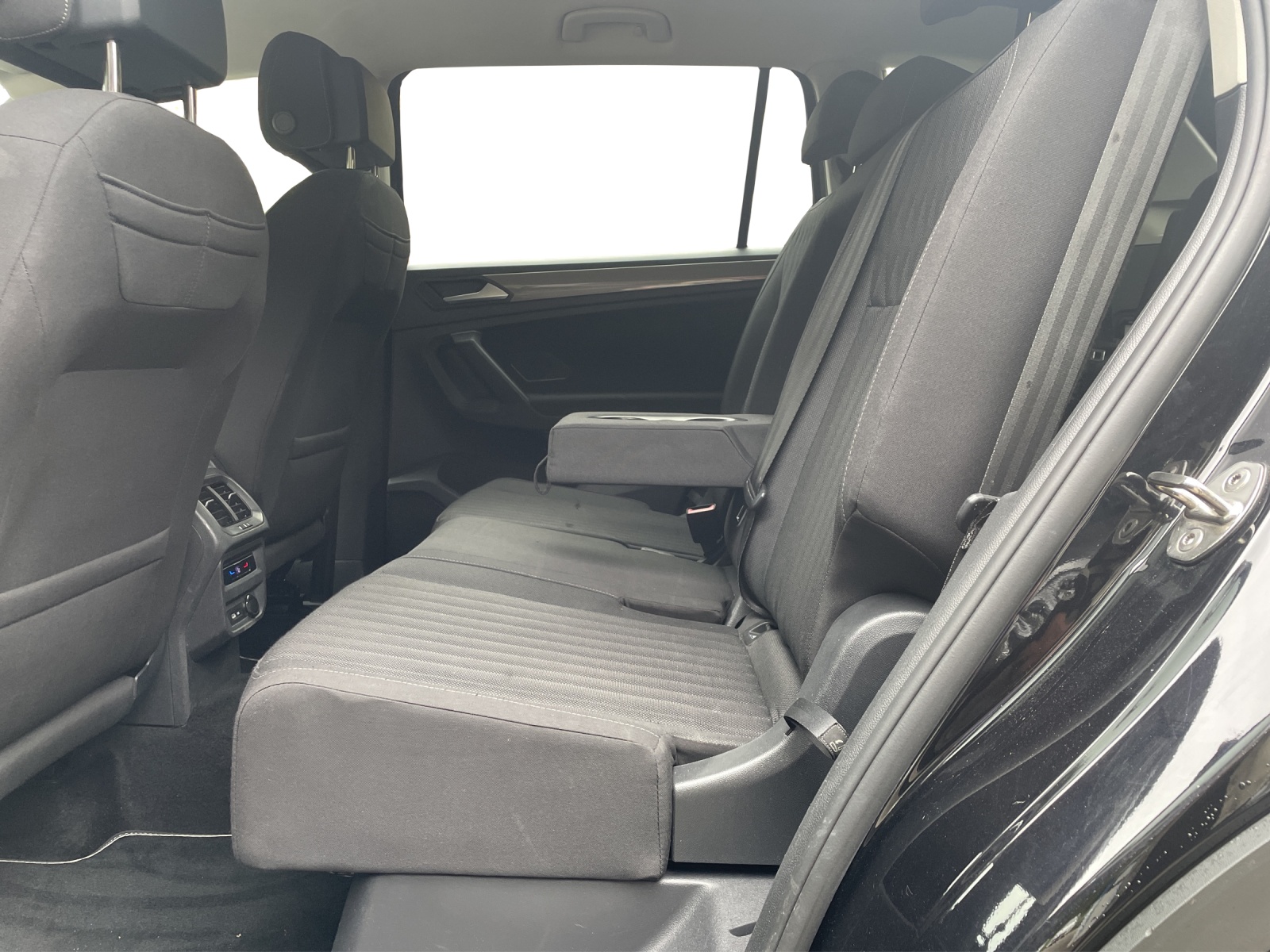 VW Tiguan Allspace 1.5 TSI Life DSG-image-11