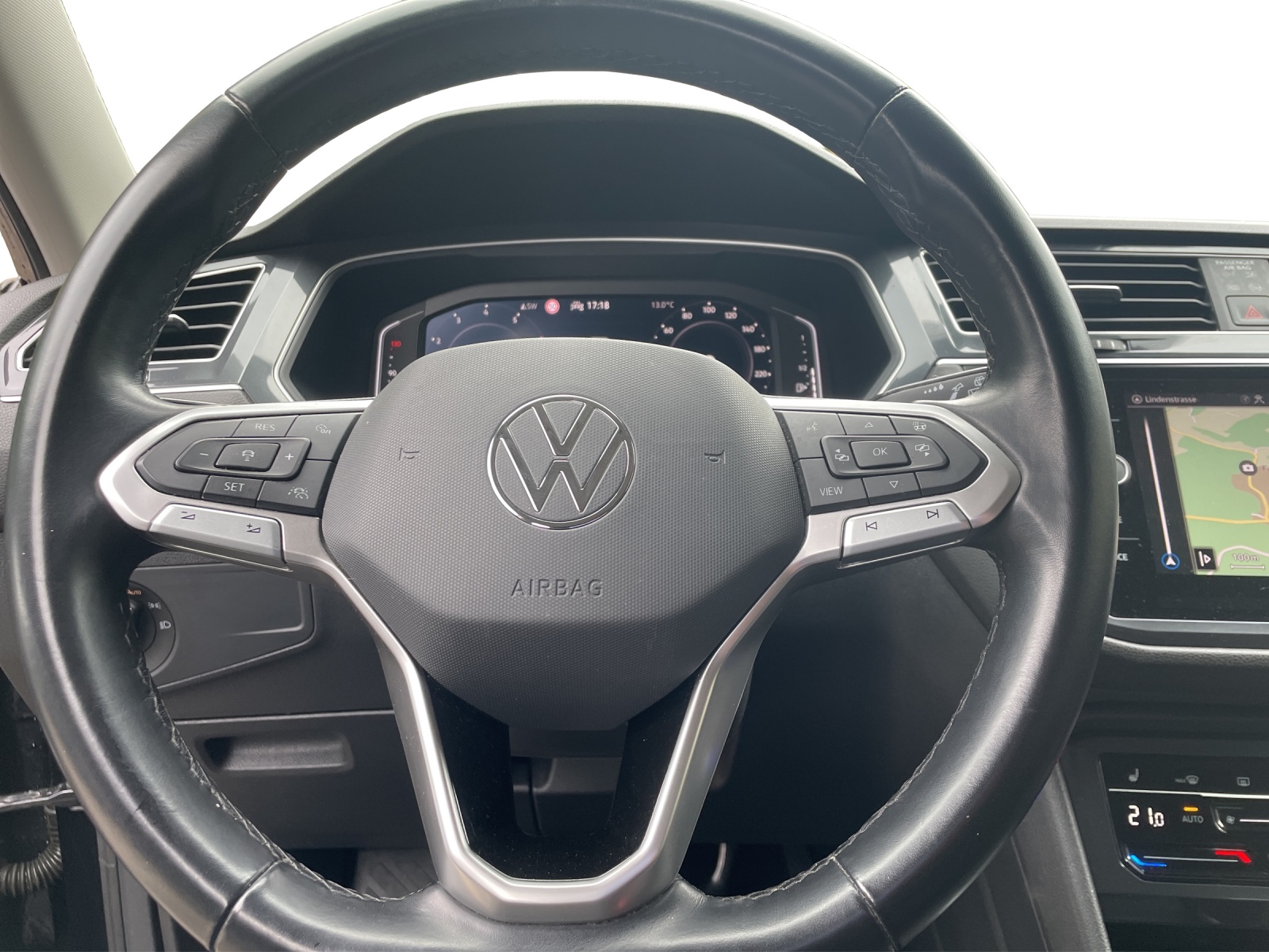 VW Tiguan Allspace 1.5 TSI Life DSG-image-9