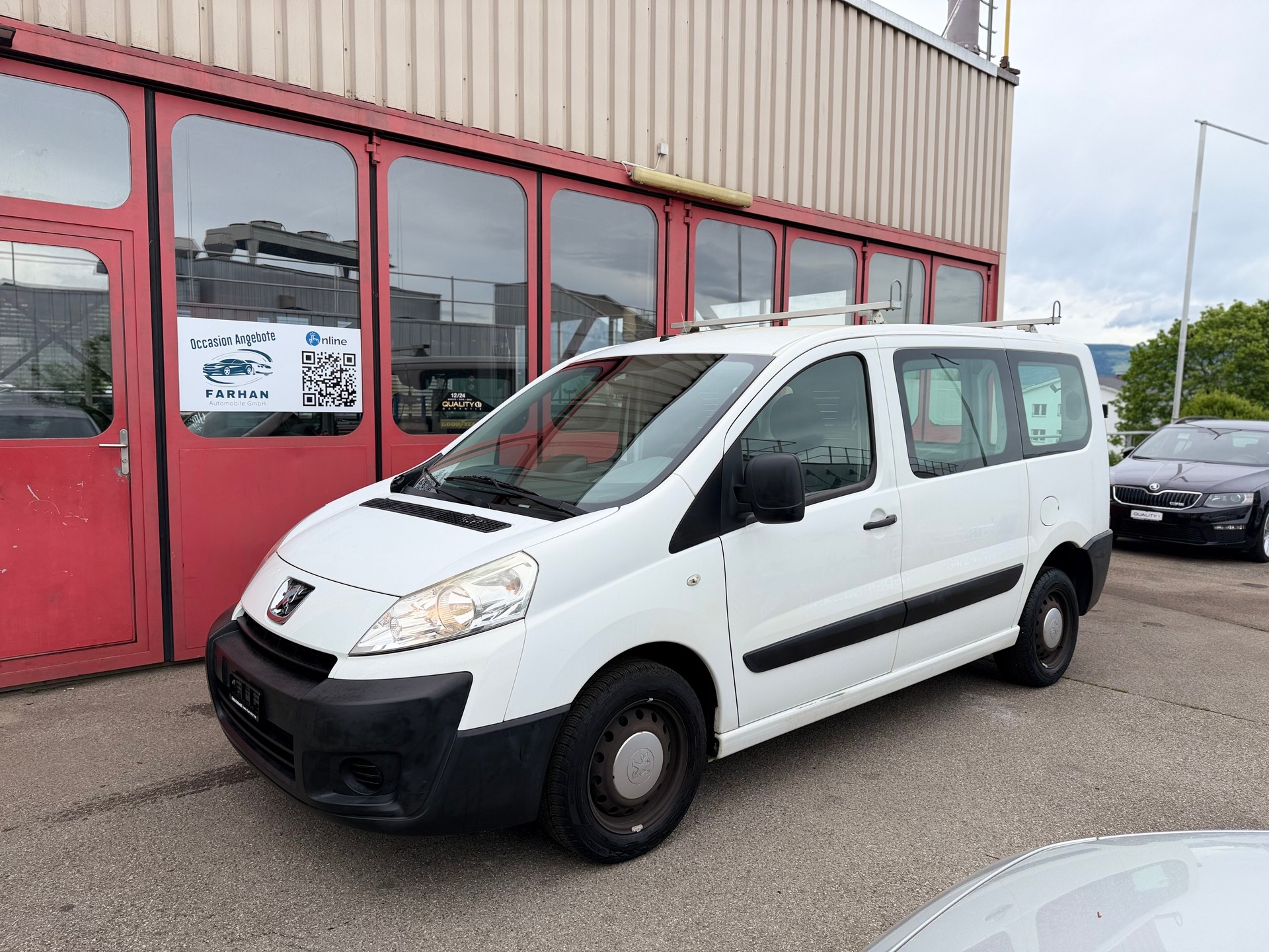 PEUGEOT Expert 2.0i 16V 229 L1H1-image-1