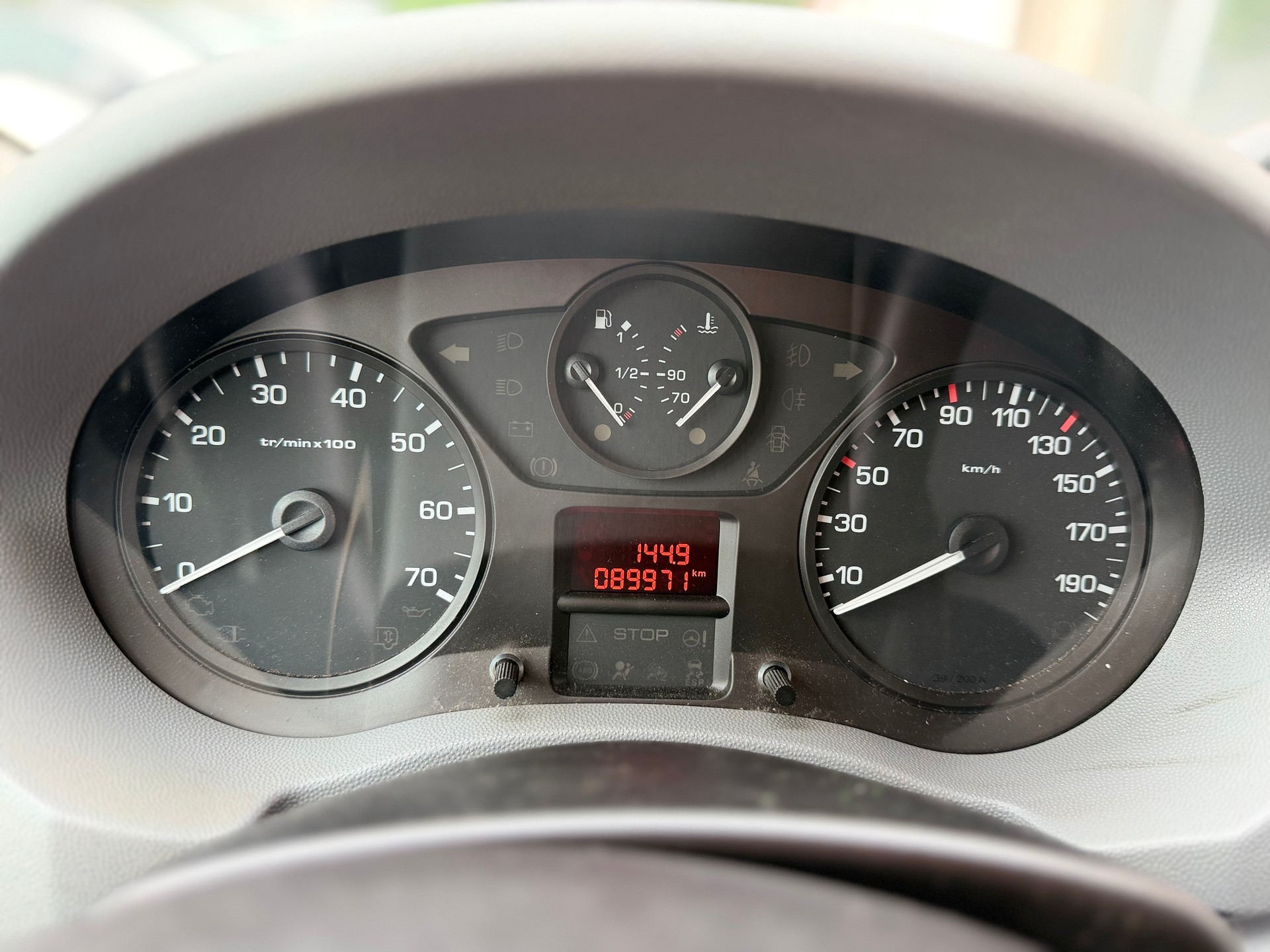 PEUGEOT Expert 2.0i 16V 229 L1H1-image-11