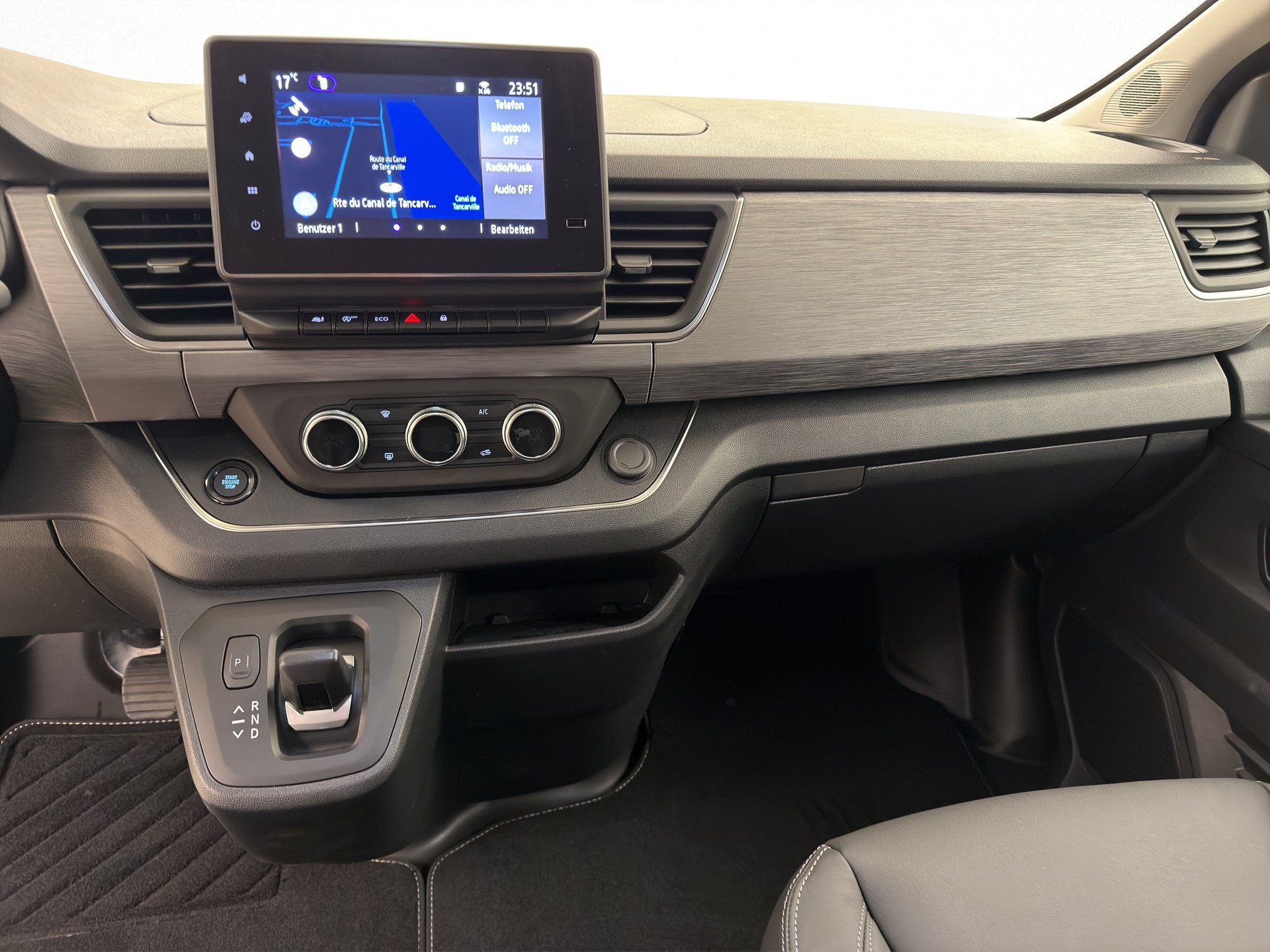 RENAULT Trafic Spaceclass 2.0 dCi Blue-image-9