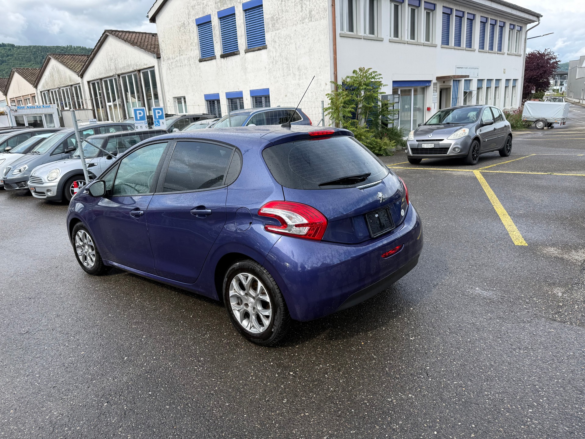 PEUGEOT 208 1.4 VTI Active-image-6