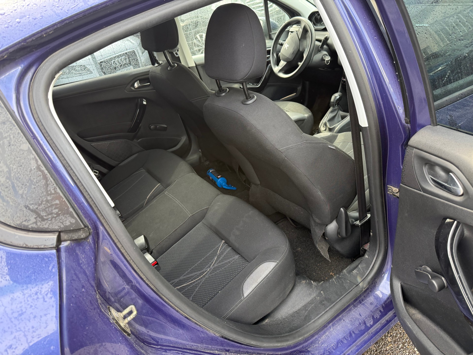 PEUGEOT 208 1.4 VTI Active-image-9