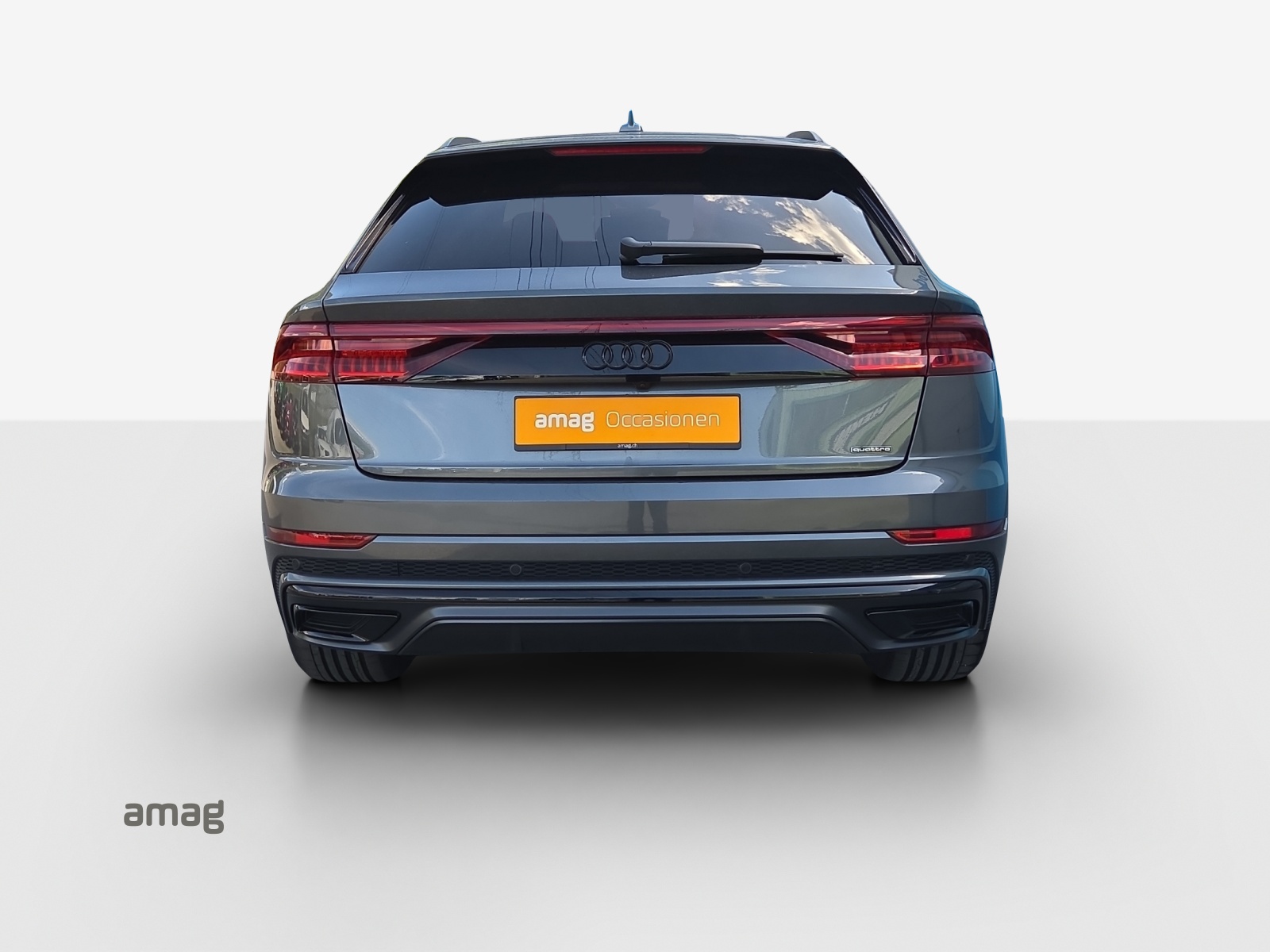 AUDI Q8 55 TFSI quattro tiptronic-image-3