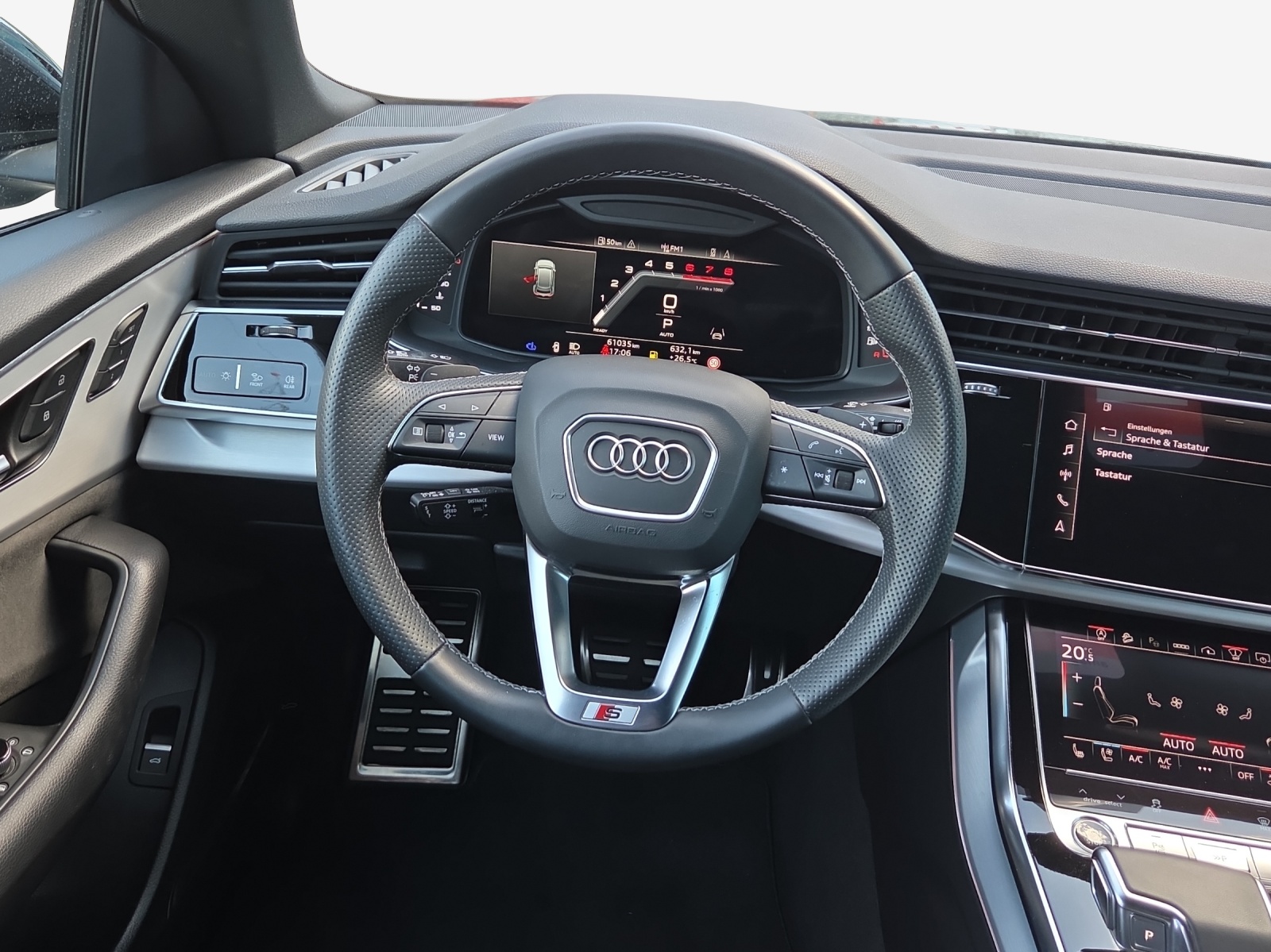 AUDI Q8 55 TFSI quattro tiptronic-image-9