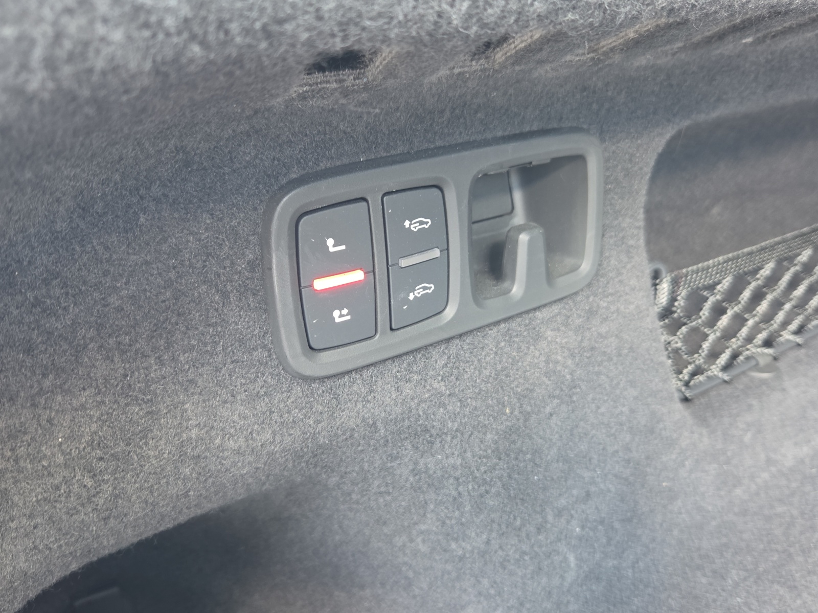 AUDI Q8 55 TFSI quattro tiptronic-image-13