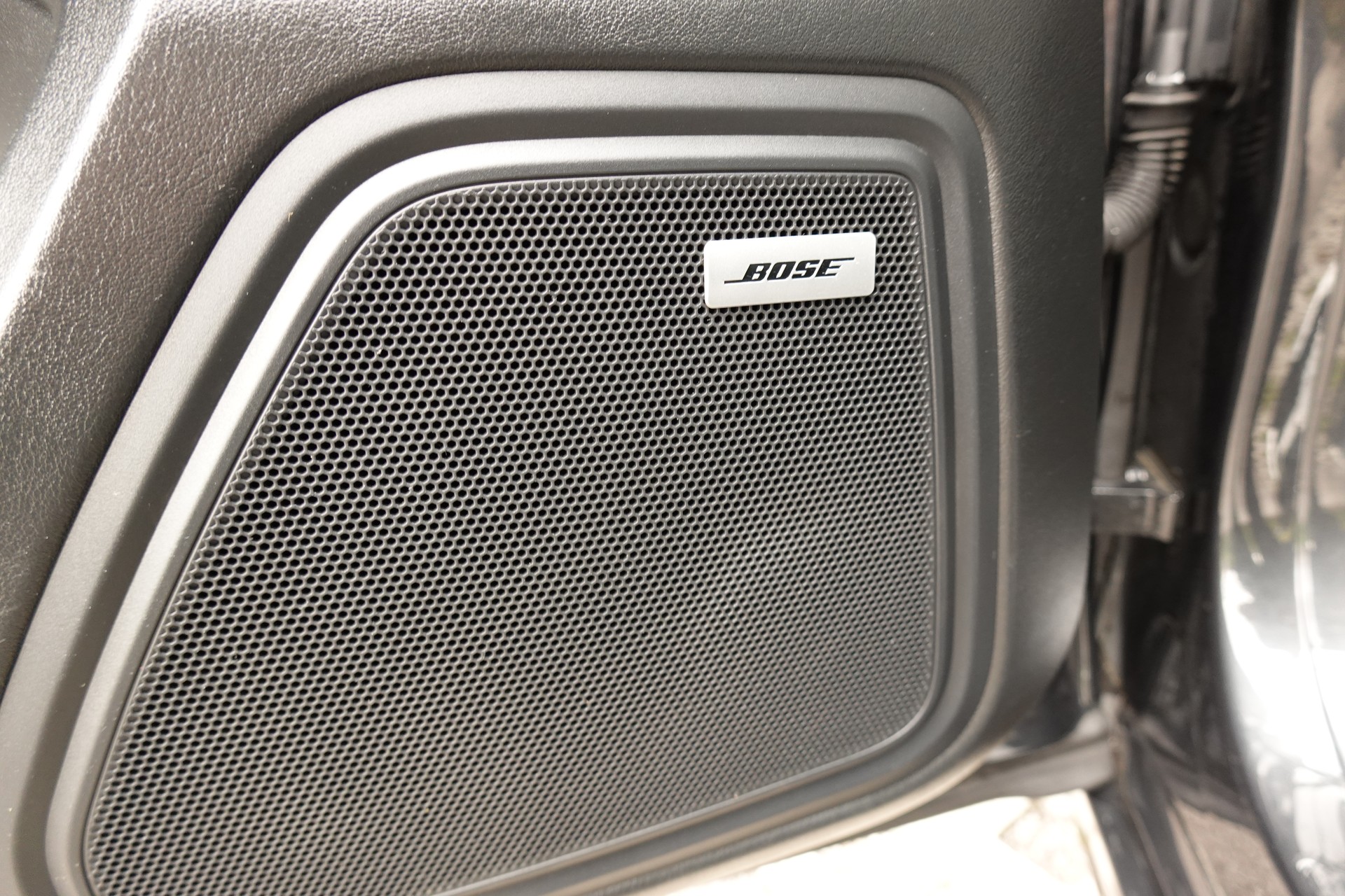 PORSCHE Macan Turbo PDK - "CH Auto * Pack Chrono * Sièges 18 Pos. * Caméra 360' * Echap. Sport"-image-20
