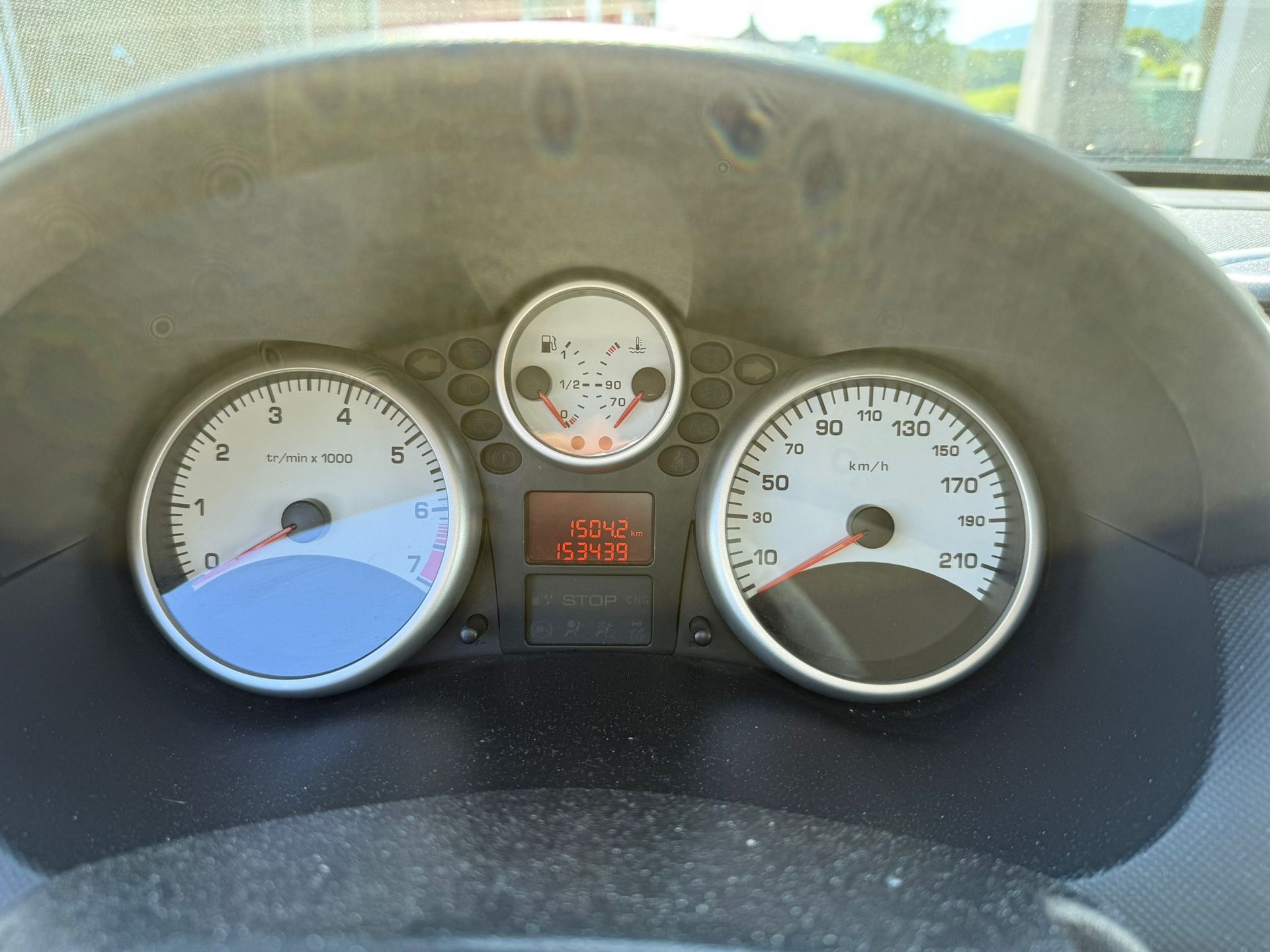 PEUGEOT 206+ 1.4 Trendy-image-5