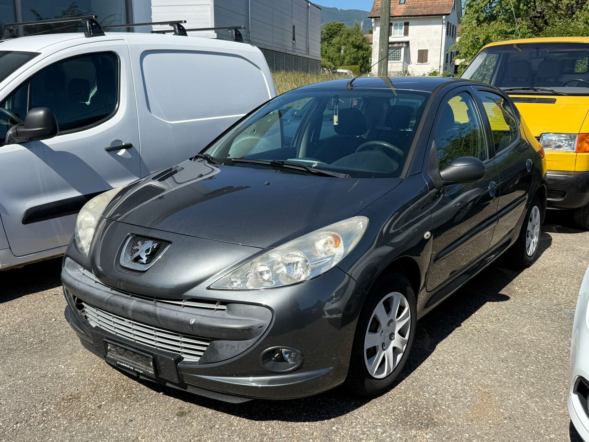 PEUGEOT 206+ 1.4 Trendy-image-1