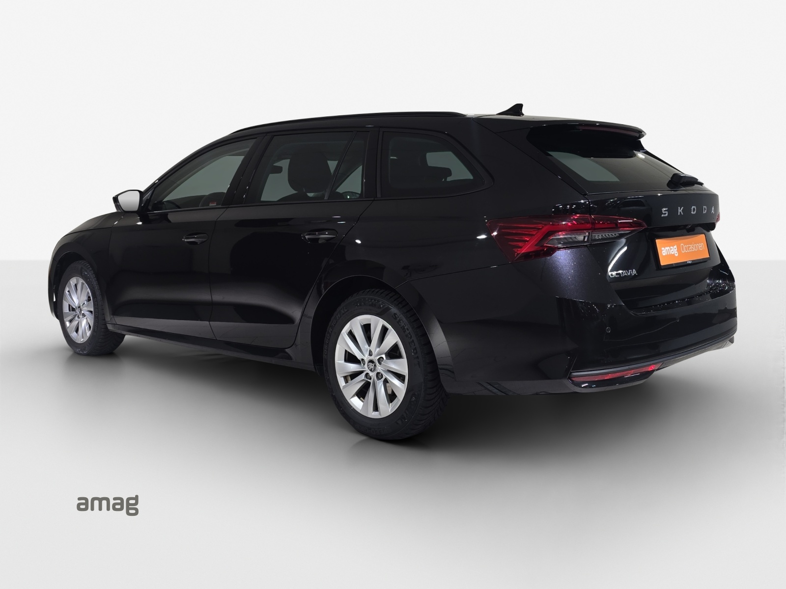 SKODA Octavia Combi 1.5 TSI mHEV DSG Dynamic-image-2