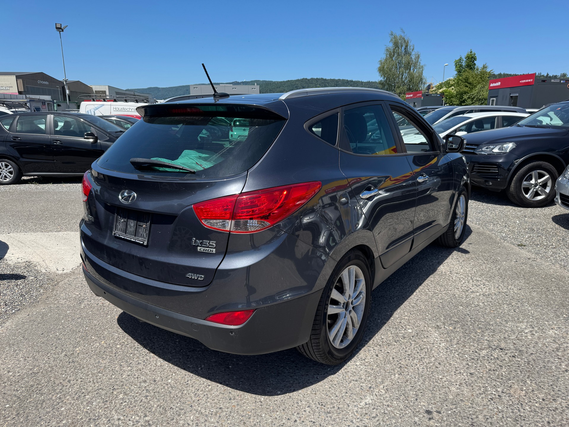 HYUNDAI iX 35 2.0 CRDi Premium 4WD Automatic-image-5