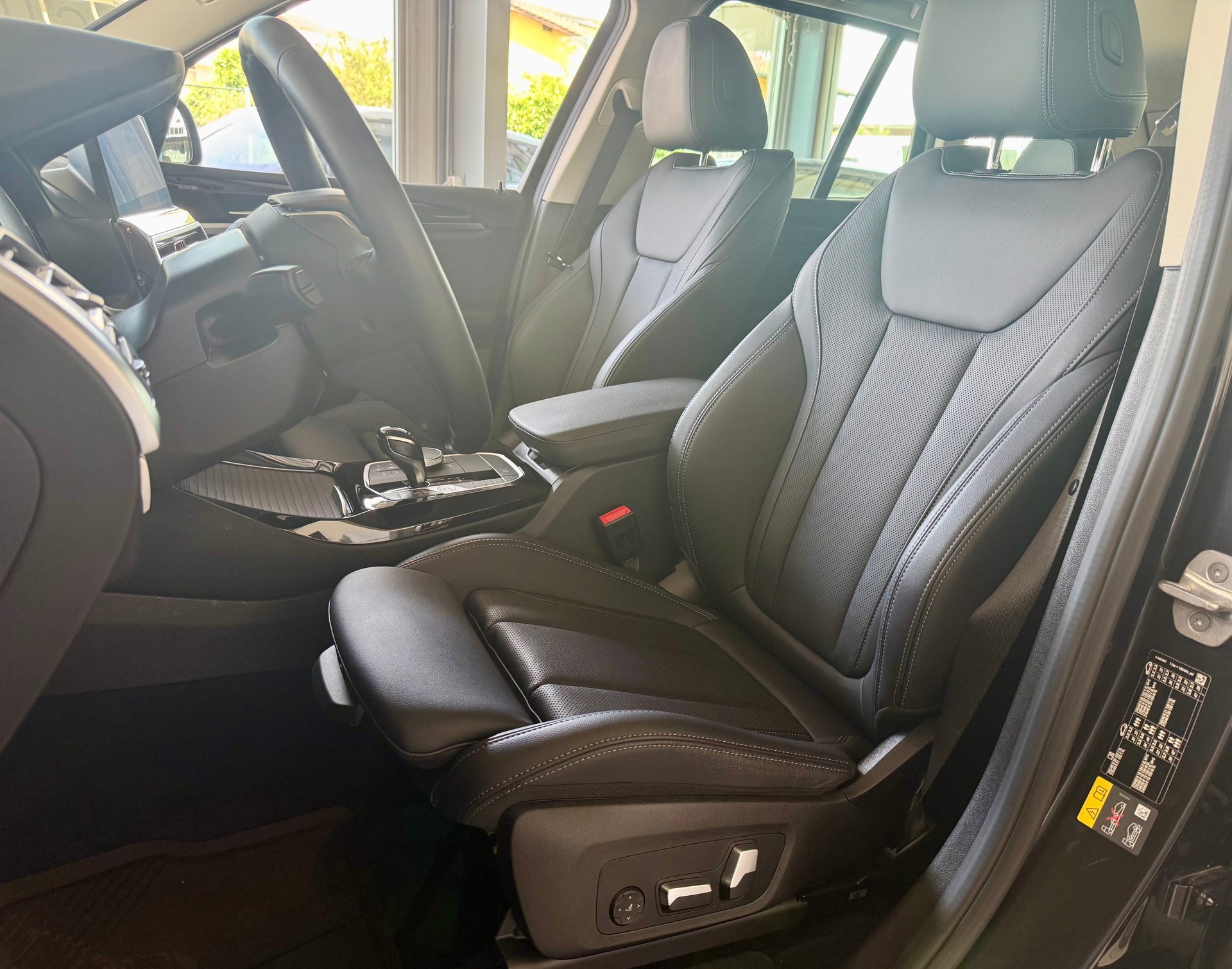 BMW X3 xDrive 30e-image-11