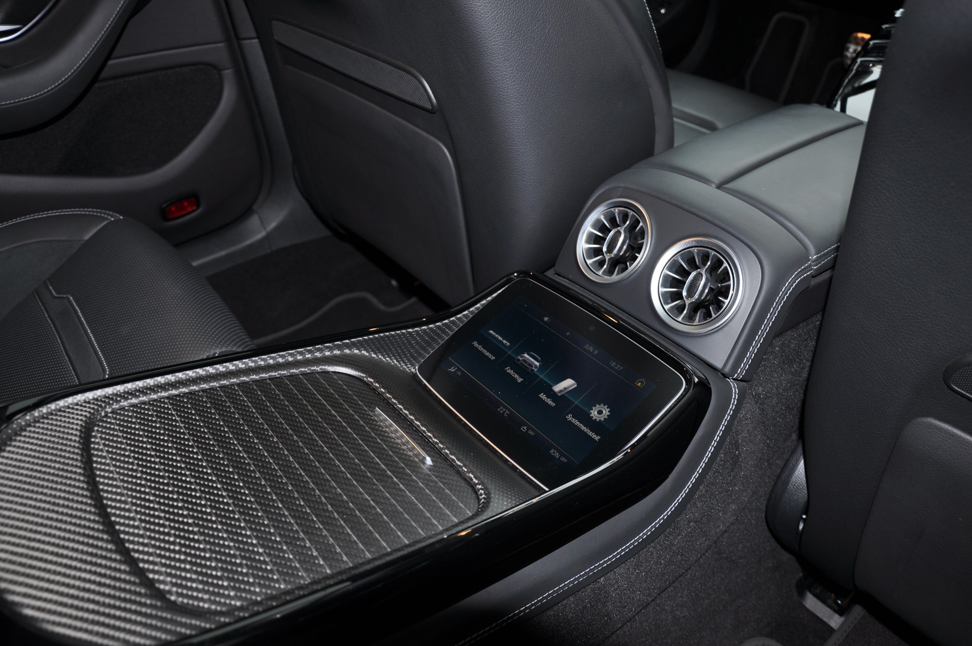 MERCEDES-BENZ AMG GT 4 63 S 4Matic+ Speedshift MCT-image-14