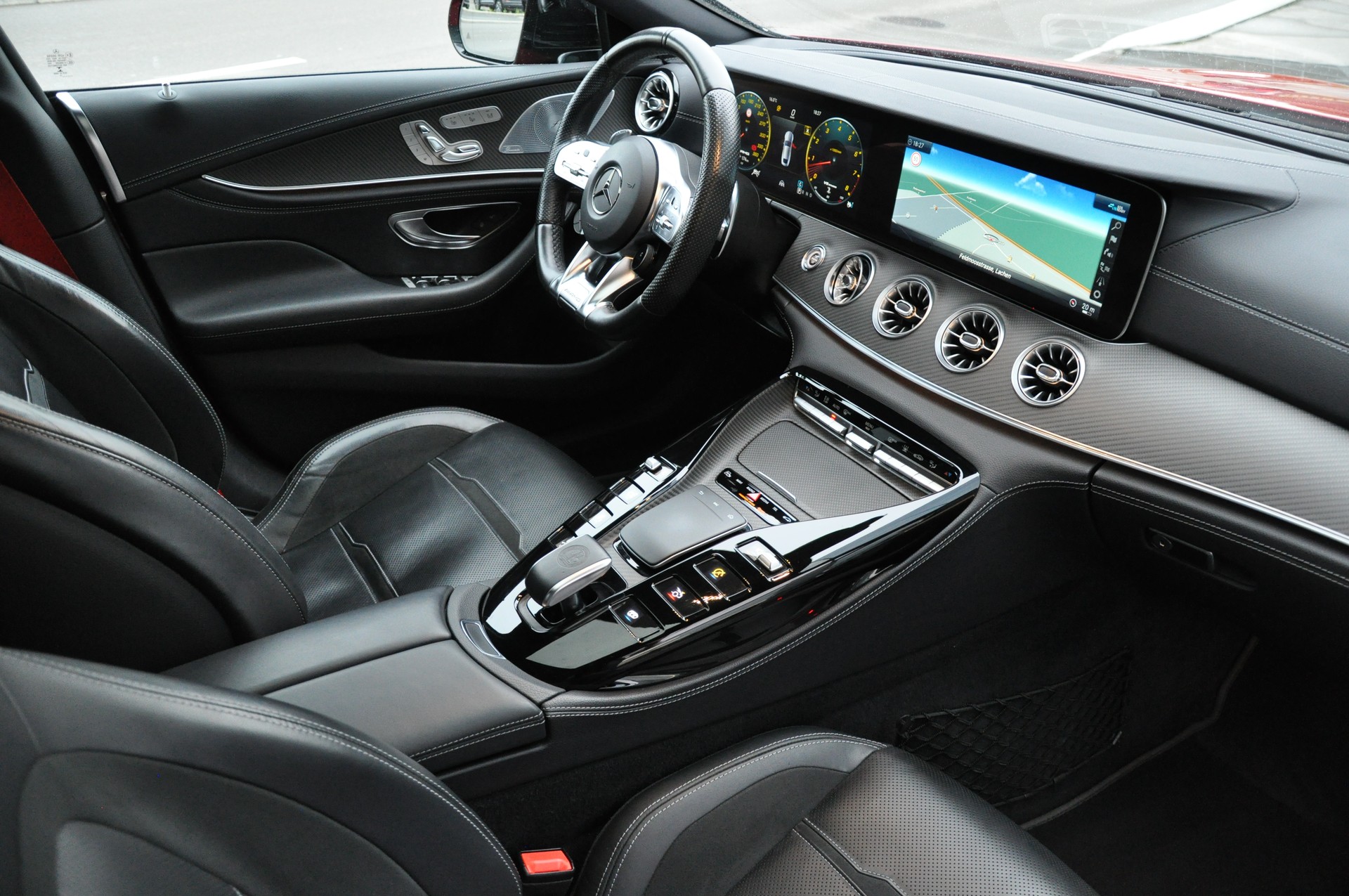 MERCEDES-BENZ AMG GT 4 63 S 4Matic+ Speedshift MCT-image-11