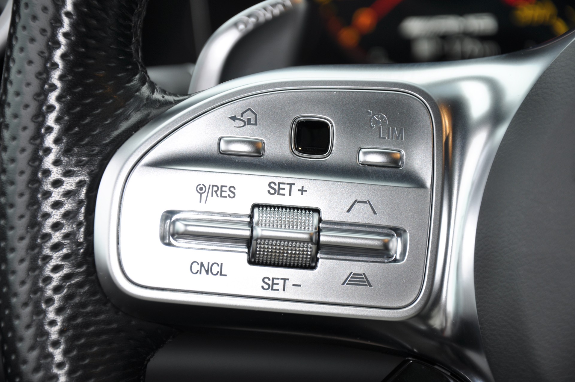 MERCEDES-BENZ AMG GT 4 63 S 4Matic+ Speedshift MCT-image-16