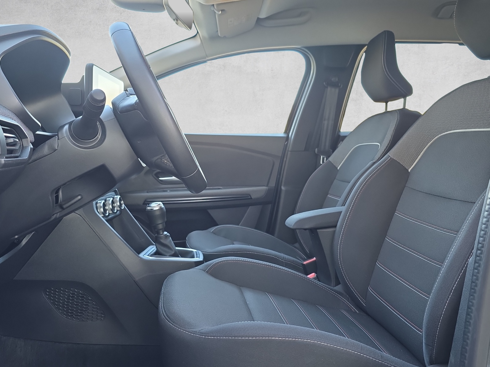 DACIA Jogger TCe 110 Extreme-image-8