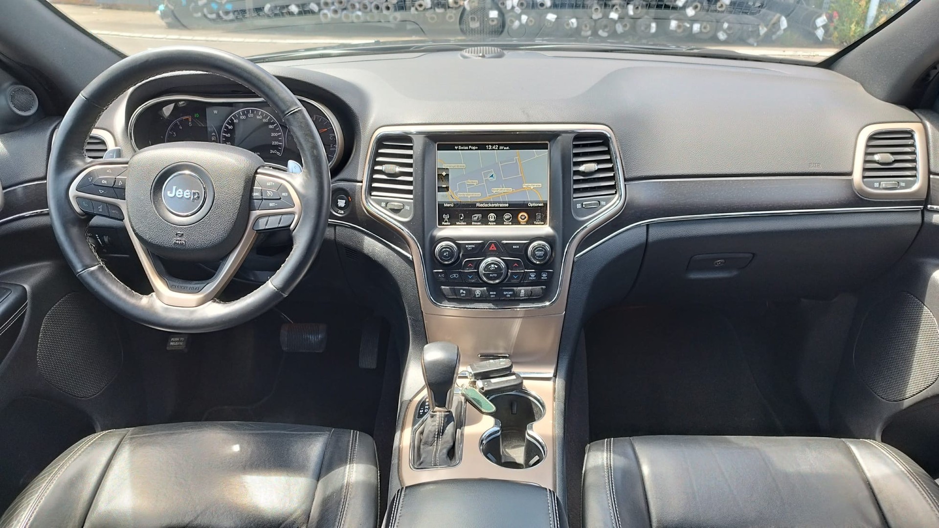 JEEP Grand Cherokee 3.0 CRD Limited Automatic-image-11