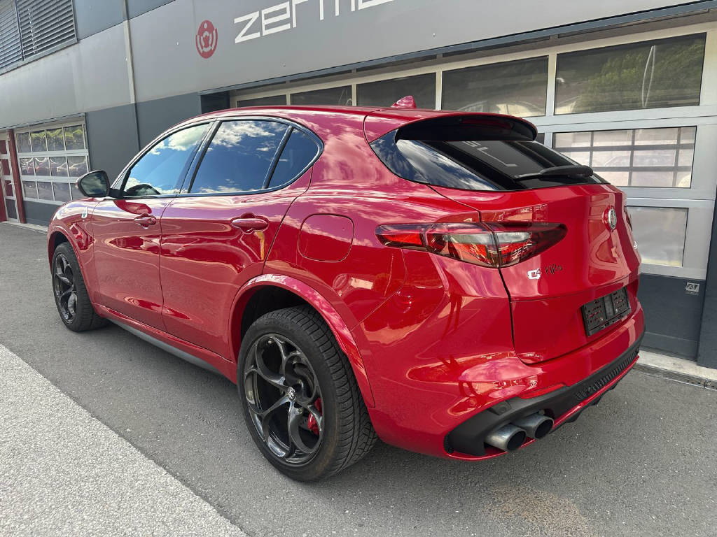 ALFA ROMEO Stelvio 2.9 V6 Biturbo Q4 Quadrifoglio - CH-image-3