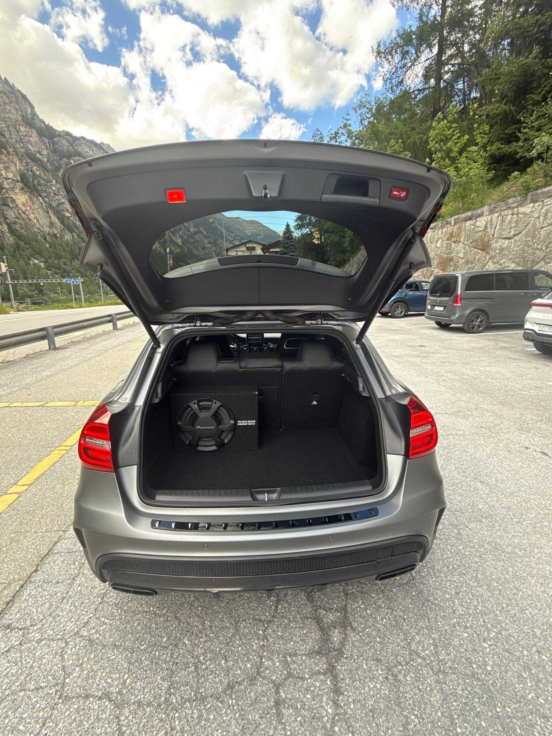MERCEDES-BENZ GLA 45 AMG 4m-image-10